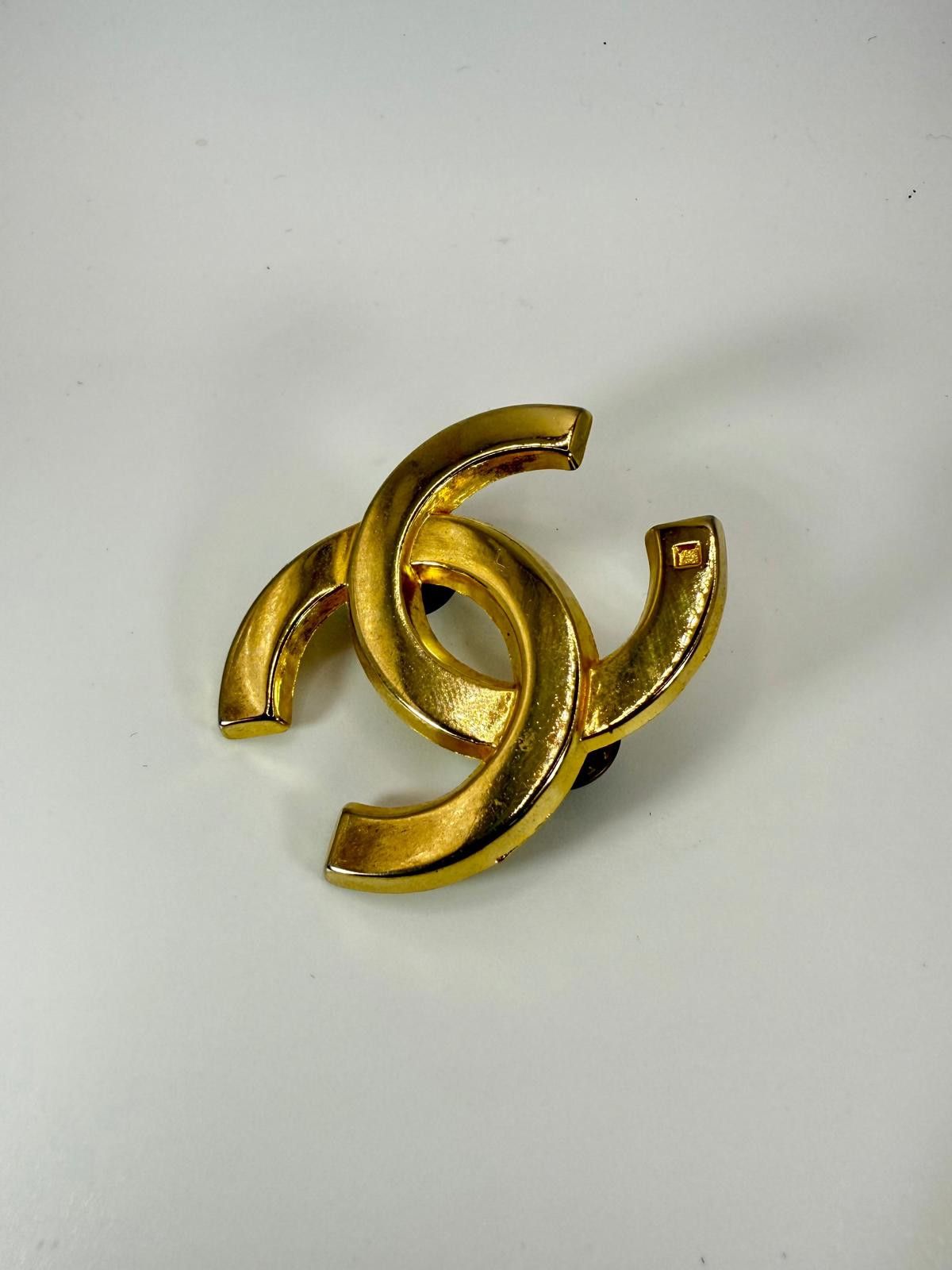 Chanel 90's Chanel 18K Gold Plated Brooch Size ONE SIZE - 1 Thumbnail