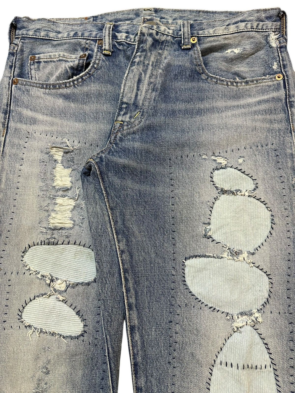 Japanese Brand Vintage Japanese Brand Faded Wash Distressed Patch Jeans Size US 32 / EU 48 - 4 Thumbnail