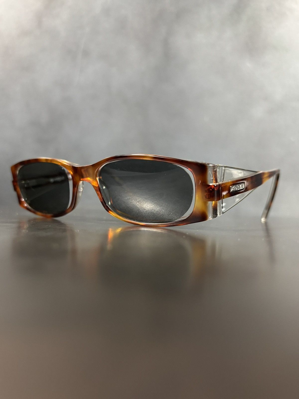 Vogue Vintage Vogue Sunglasses Y2K Petite Office Siren Bayonetta Size ONE SIZE - 1 Thumbnail
