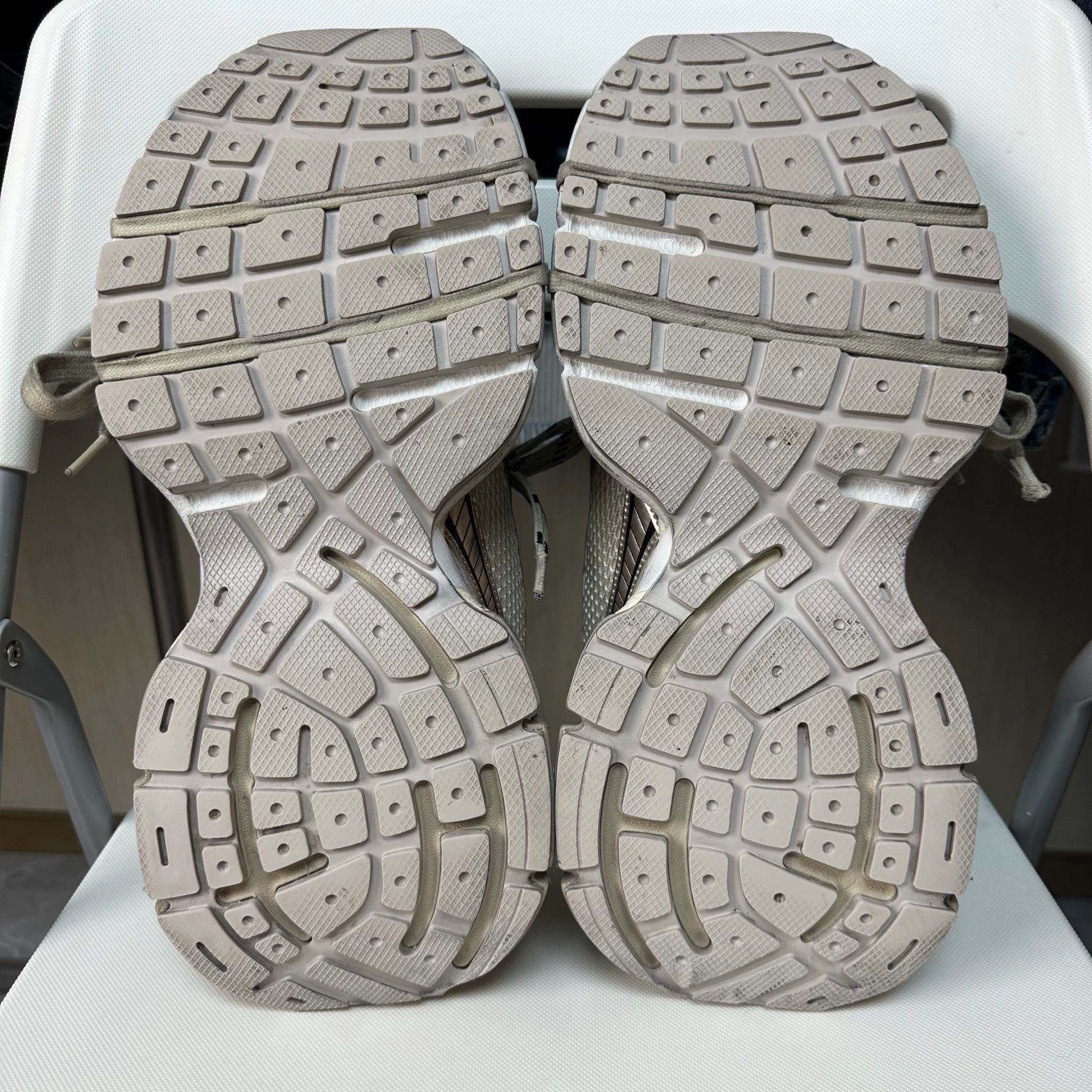 Balenciaga Balenciaga 3XL Round Toe Platform Mule Men's Beige 45 Size US 12 / EU 45 - 8 Thumbnail