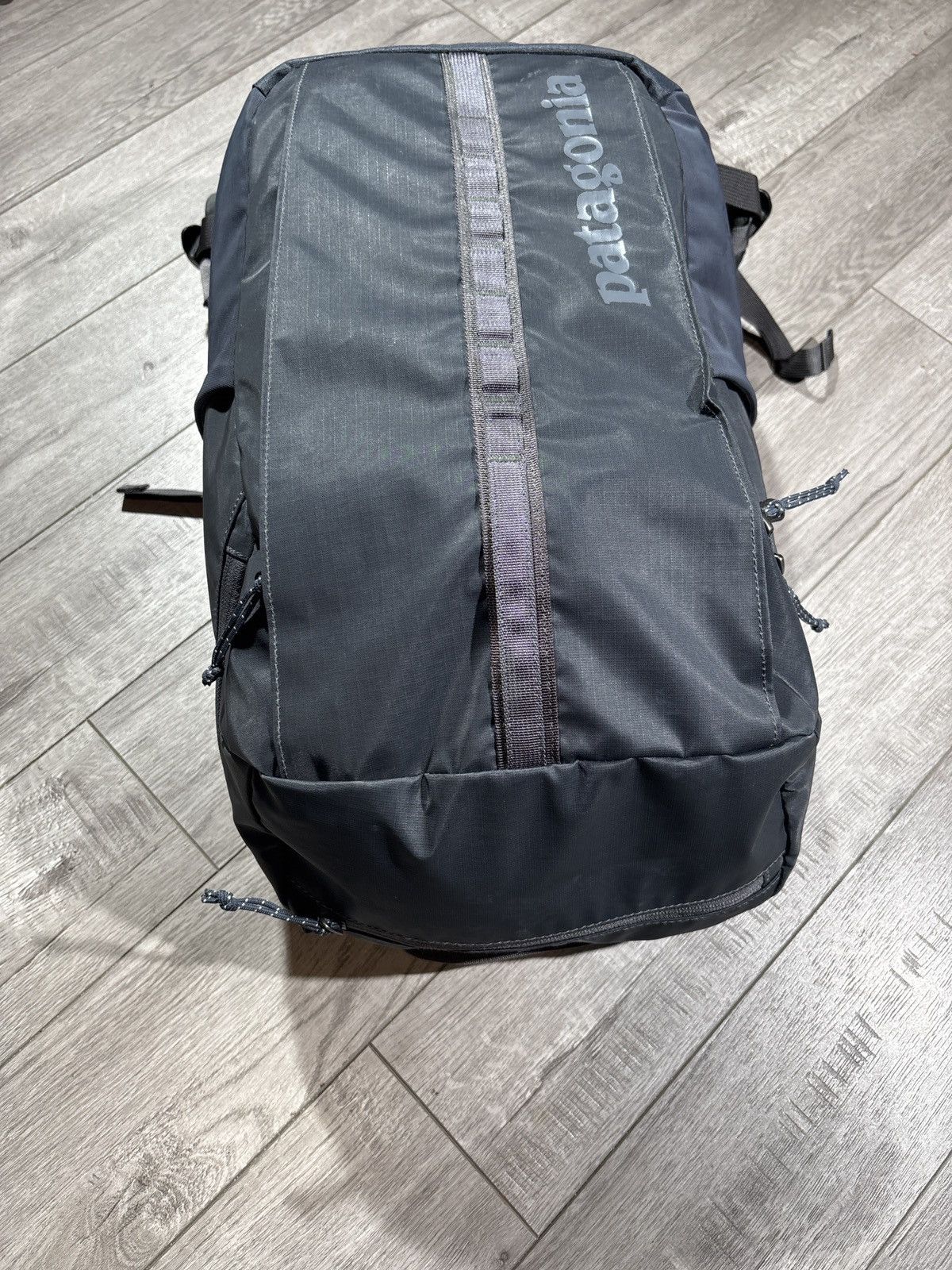 Patagonia Patagonia Black Hole 26L Size 26 - 6 Thumbnail