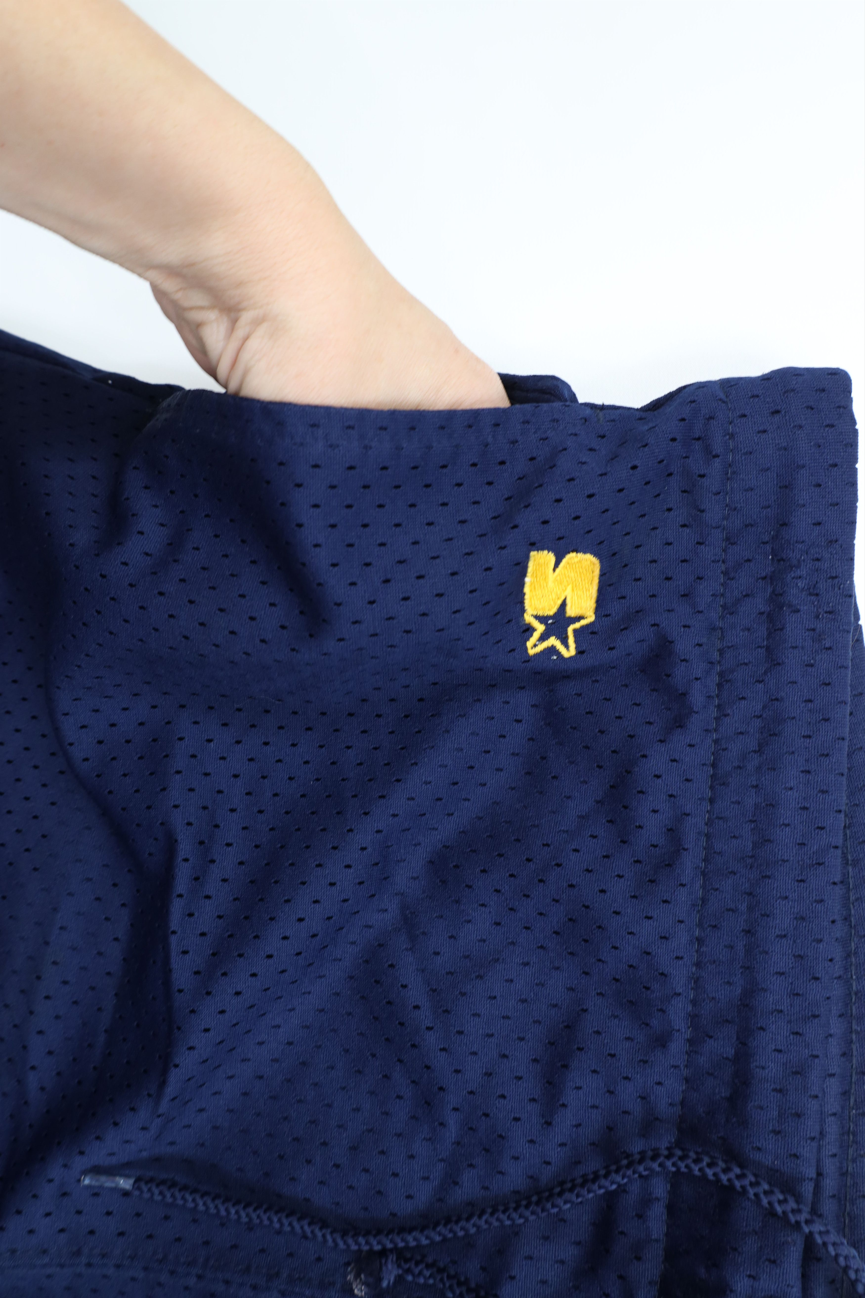 Starter Vintage 90s Starter University of Michigan Above Knee Shorts Size US 40 / EU 56 - 7 Thumbnail