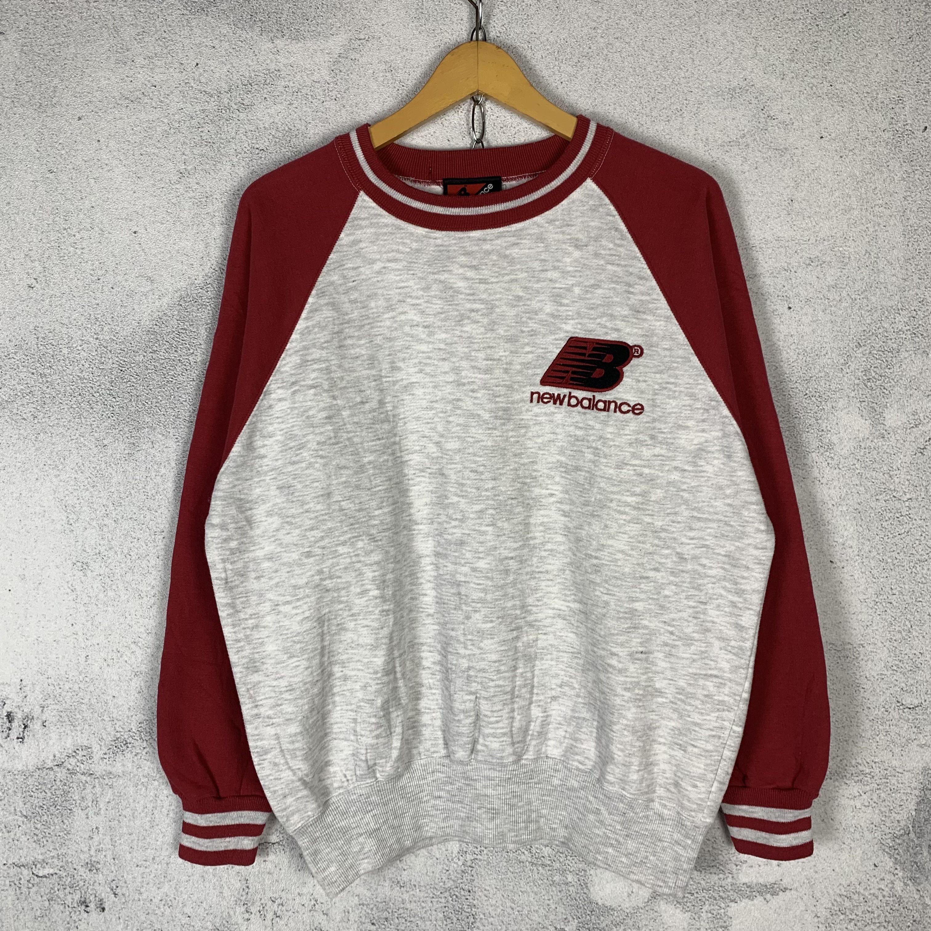 New Balance Vintage 90s New Balance Sweatshirt Crewneck Size US M / EU 48-50 / 2 - 1 Thumbnail