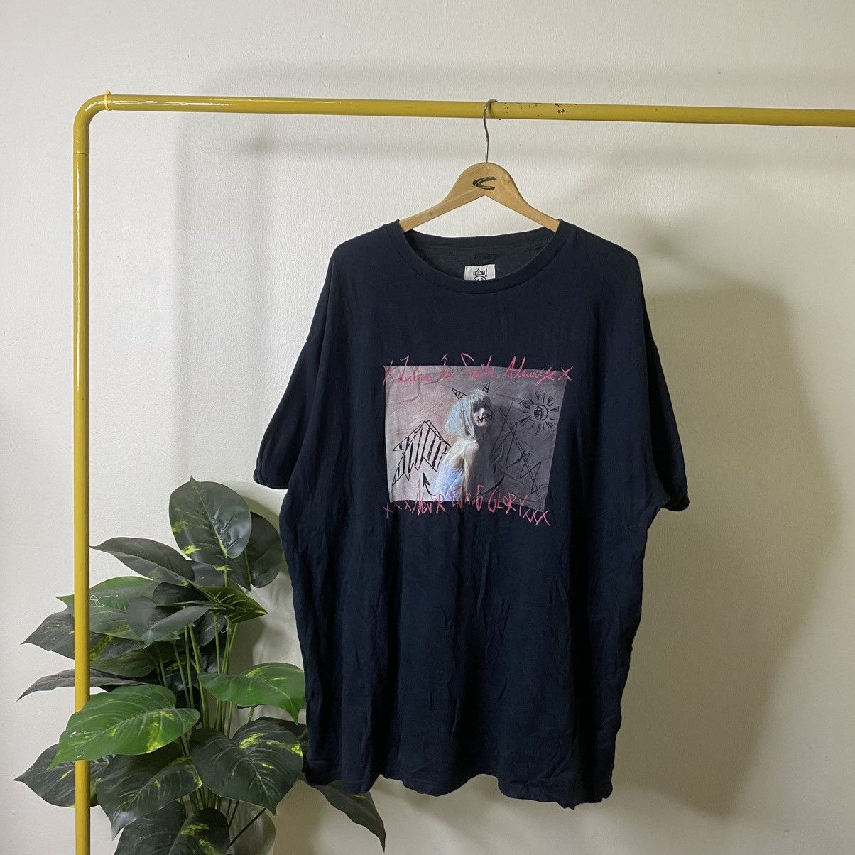 Band Tees Lisa Never Ending Glory Live Tshirt Size US XXL / EU 58 / 5 - 1 Thumbnail