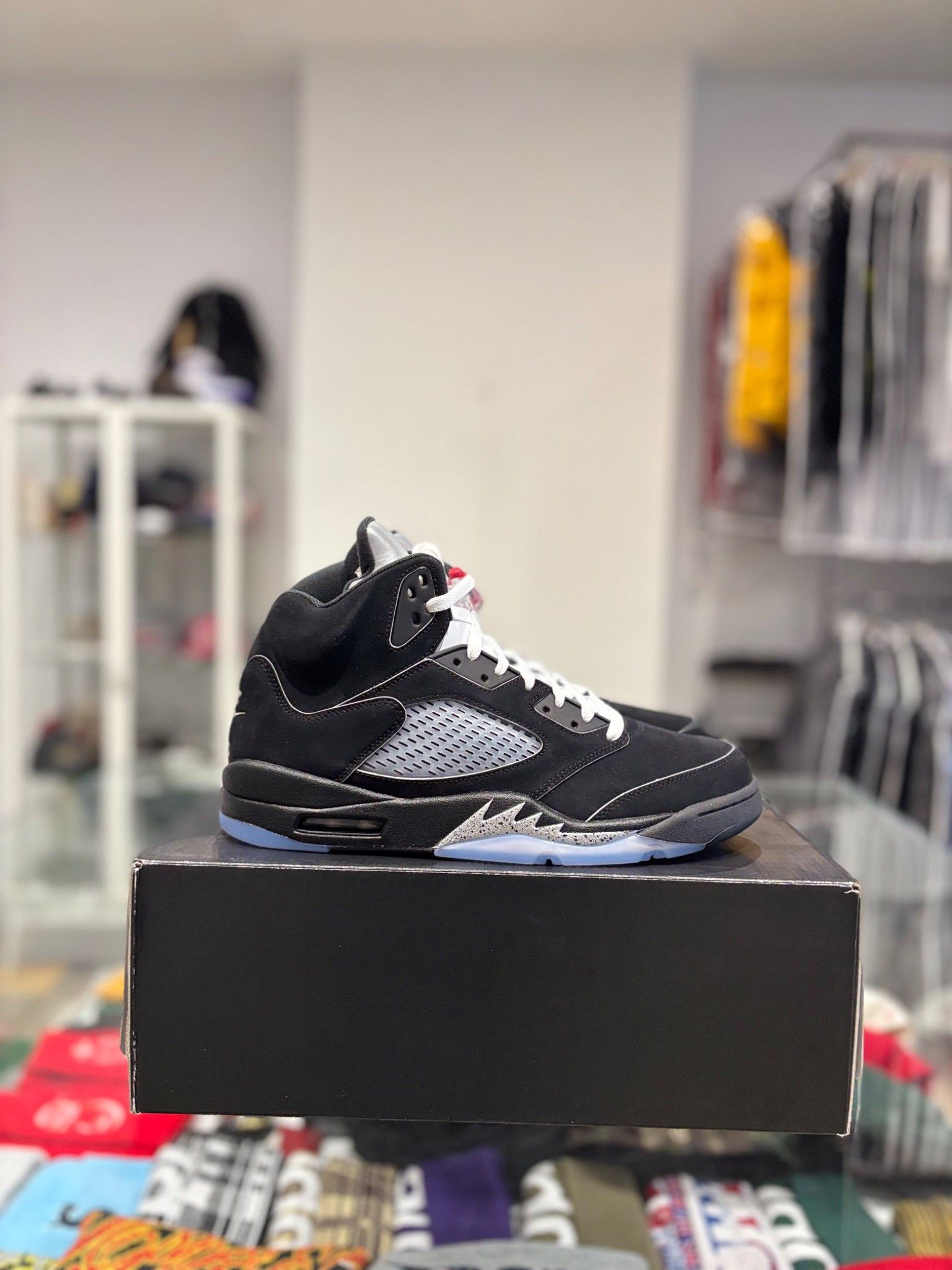 Jordan Brand Jordan 5 Black Metallic Reimagined Size US 13 / EU 46 - 1 Thumbnail