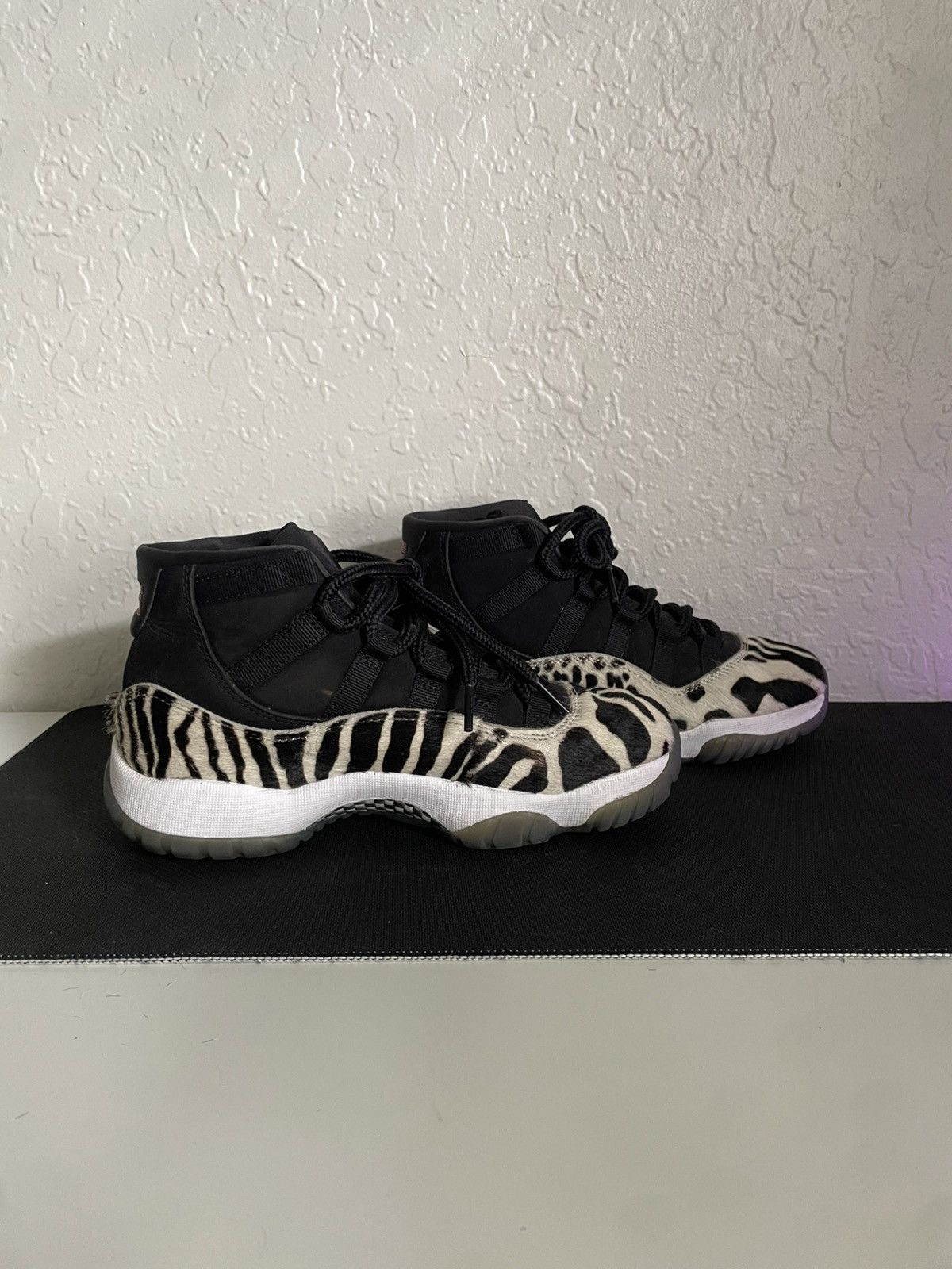 Jordan Brand WMN Size 6.5 - Jordan 11 Retro Animal Instinct 2021 Size US 6.5 / EU 39-40 - 1 Thumbnail