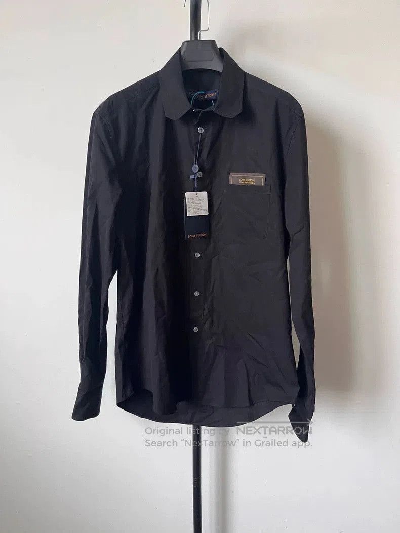 Louis Vuitton Louis Vuitton Solid Logo Long Sleeve Shirt. Size US M / EU 48-50 / 2 - 1 Thumbnail