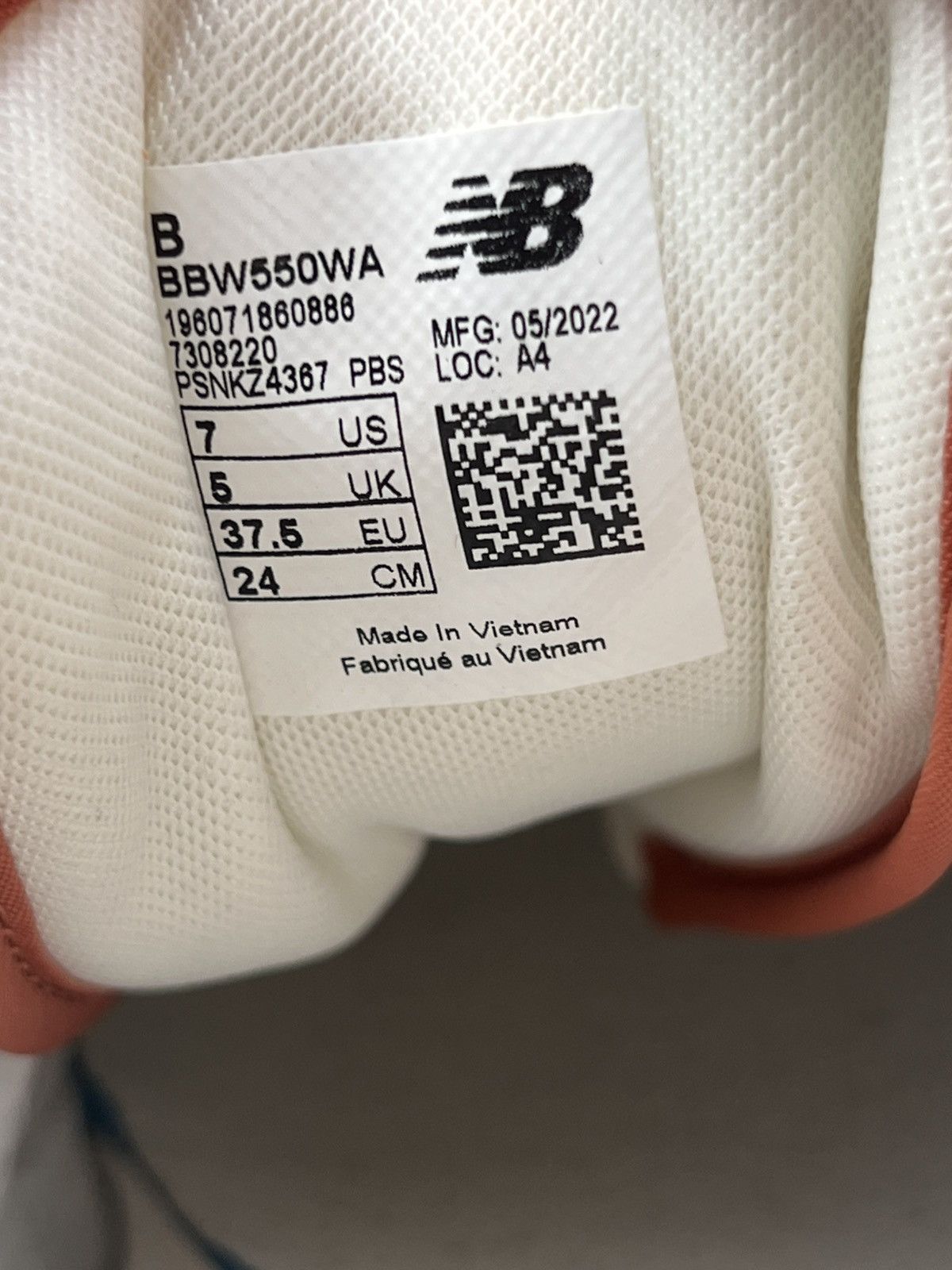 New Balance Size 7 Women’s- New Balance 550 Au Lait Cream Orange Size US 7 / IT 37 - 8 Thumbnail