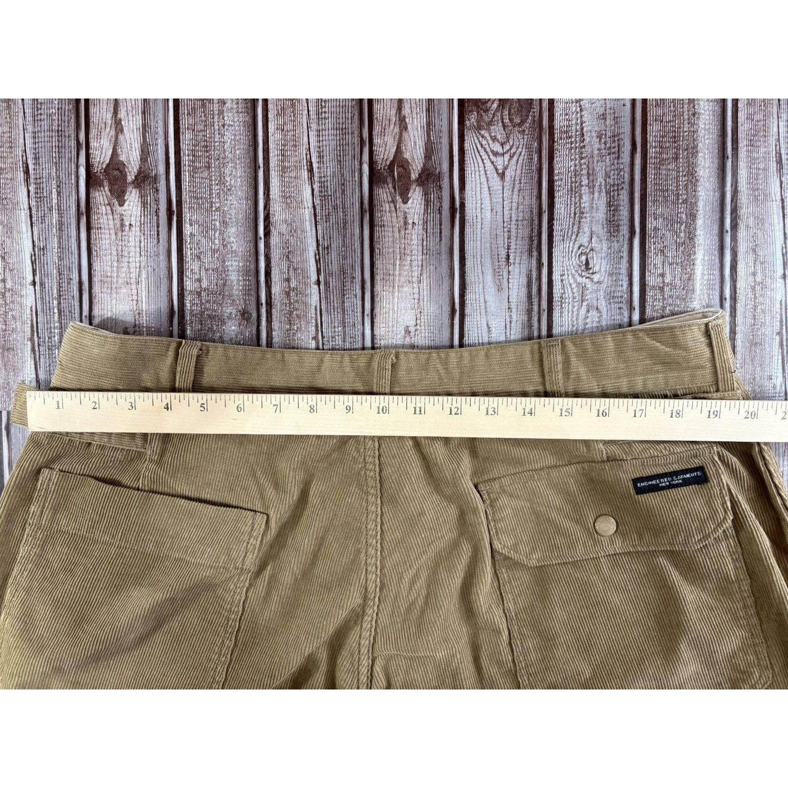 Engineered Garments Engineered Garments Corduroy Pants Size XL color khaki made Size US 40 / EU 56 - 7 Thumbnail