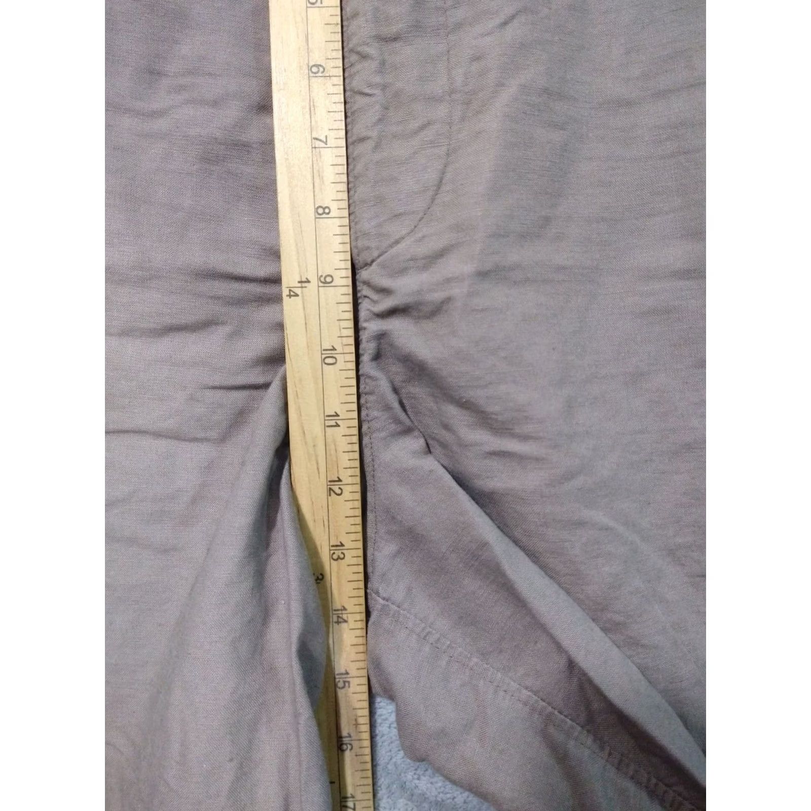 Banana Republic Banana Republic Shorts Mens 38 Beige Chino Linen Blend Flat Front Casual 38 Beige Breathable Lightweight Pockets Summer Spring Mens Size US 38 / EU 54 - 4 Thumbnail