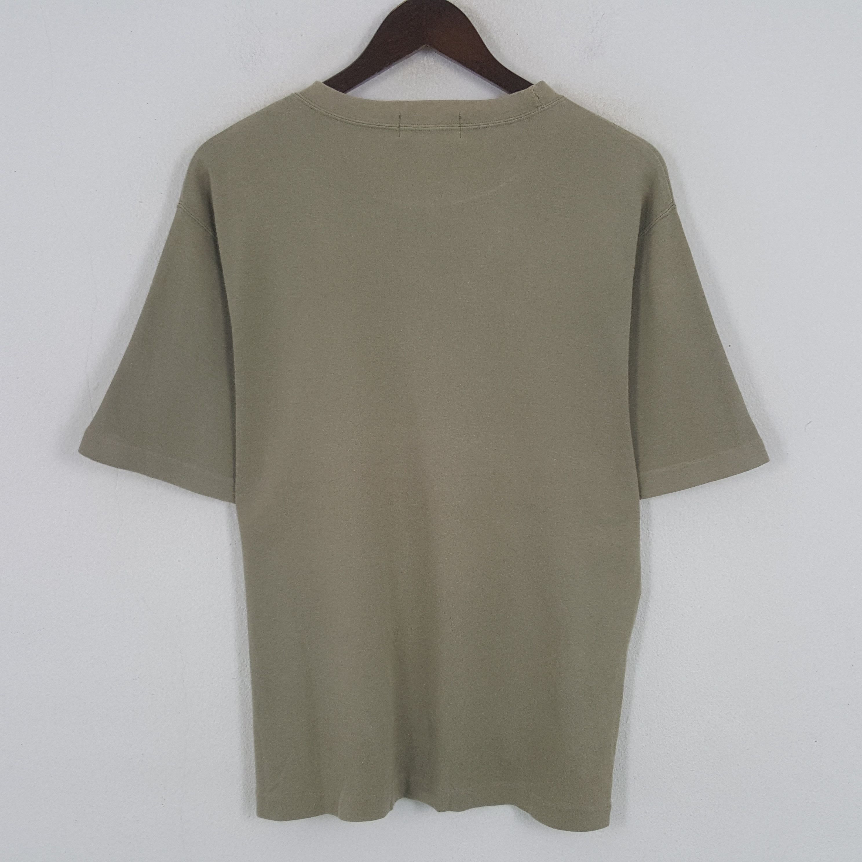 Burberry × Vintage Vintage Burberrys Big Logo Tshirt Size US L / EU 52-54 / 3 - 3 Thumbnail