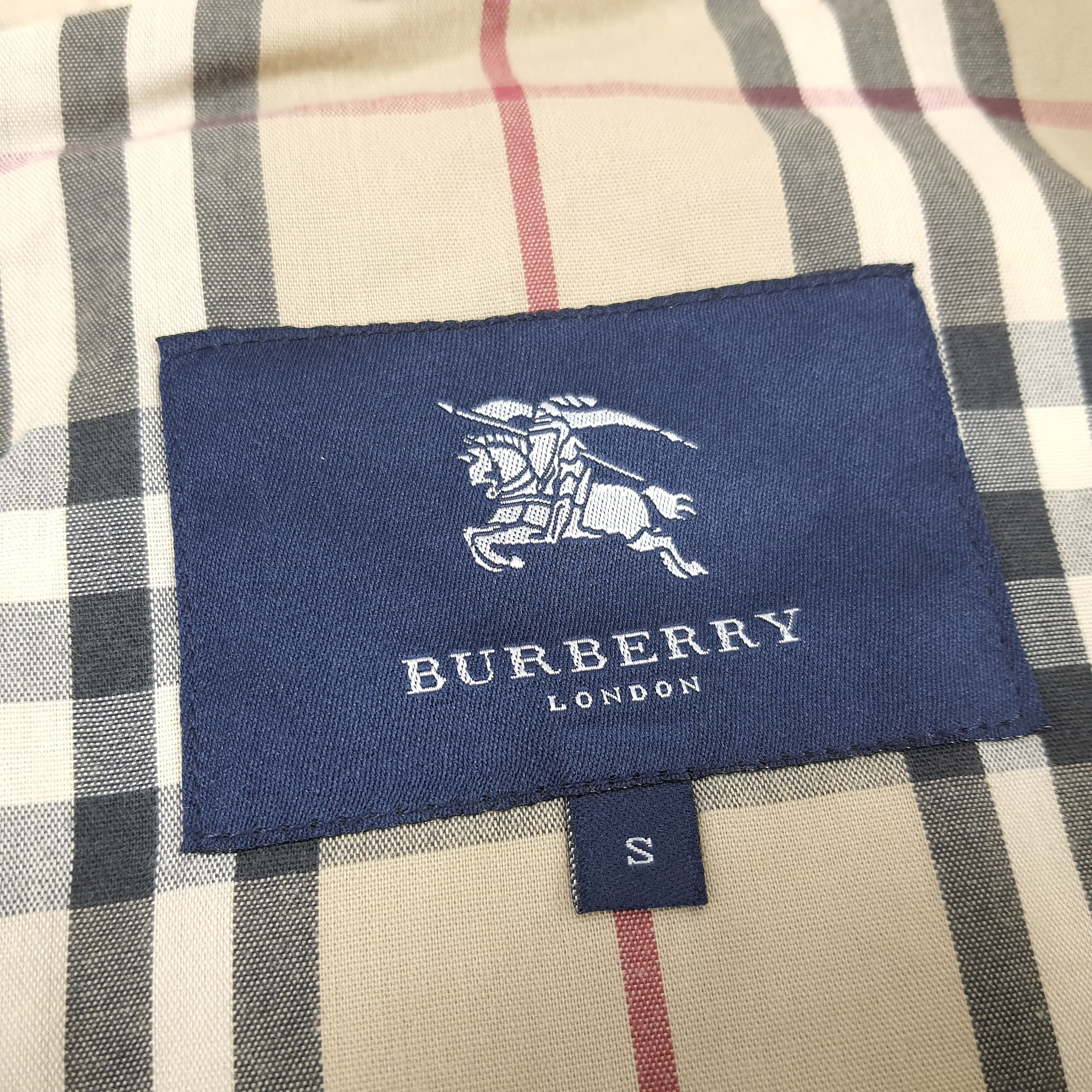 Burberry × Vintage Vintage Burberry London Custom Spell Out Jacket Size US M / EU 48-50 / 2 - 5 Thumbnail