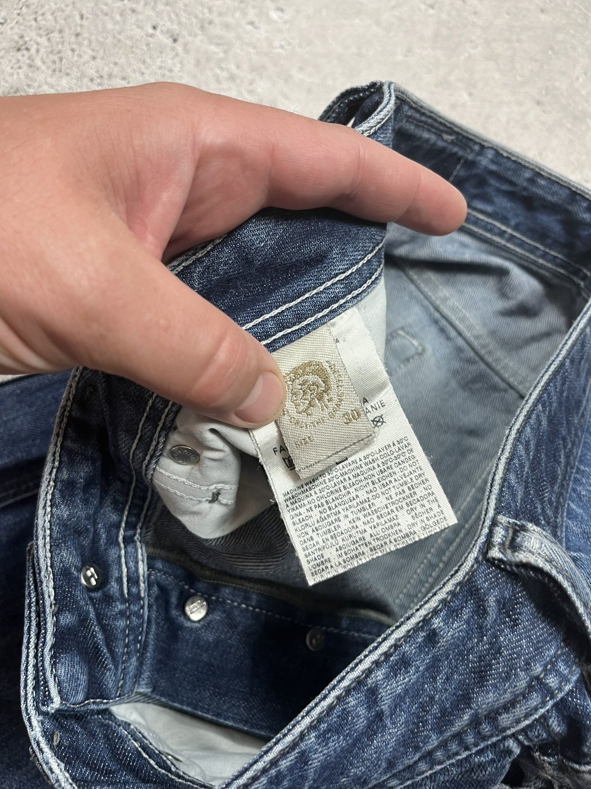 Diesel Diesel Mejo Dragon Jeans W31 Made in Romania Vintage Size US 31 - 11 Thumbnail