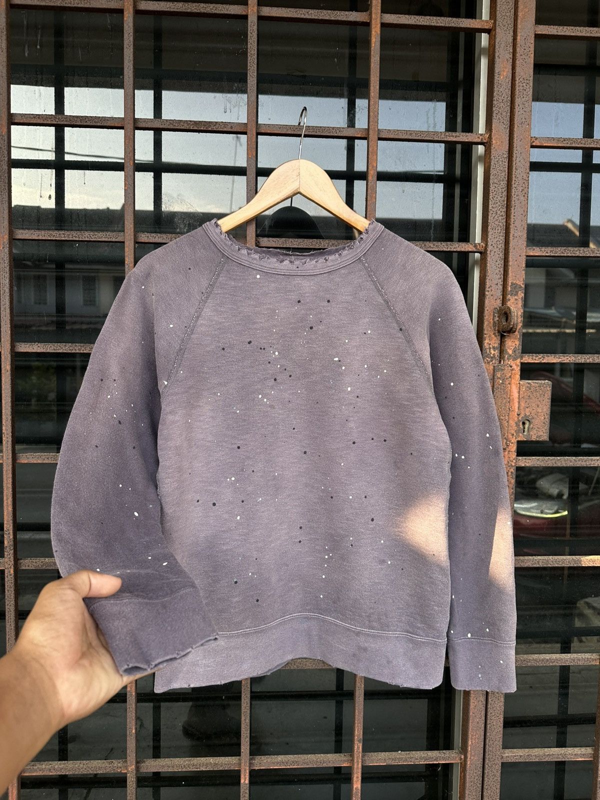 Vintage Thrashed Sun Faded Distressed Erd Grunge Crewneck Size US S / EU 44-46 / 1 - 1 Thumbnail