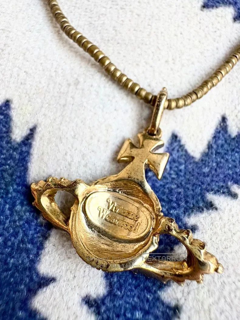 Vivienne Westwood Vivienne Westwood Gold Saturn Earrings . Size ONE SIZE - 6 Thumbnail
