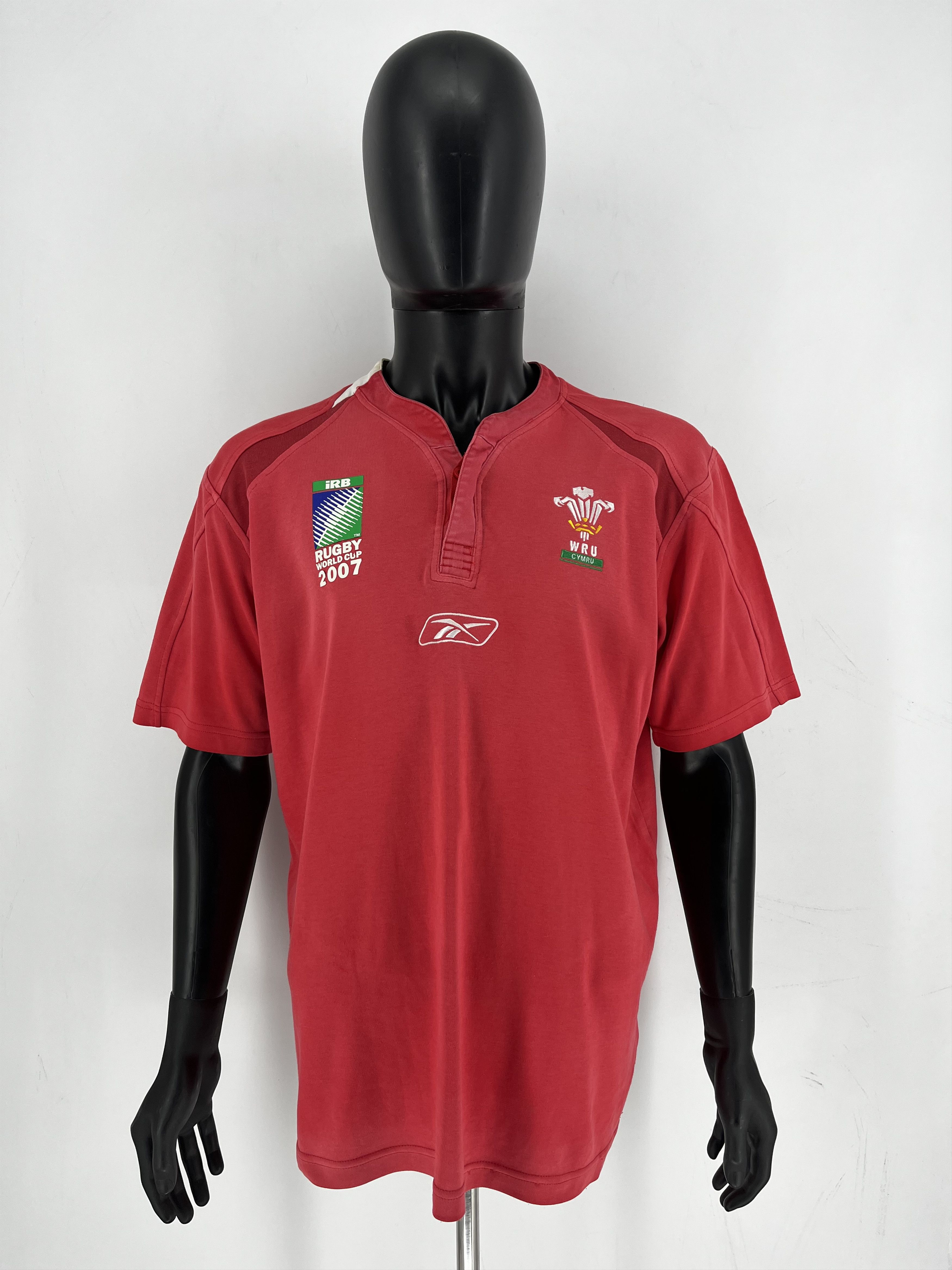 Reebok Vintage Wales Rugby Jersey Size L Reebok 2007 Size US L / EU 52-54 / 3 - 2 Thumbnail