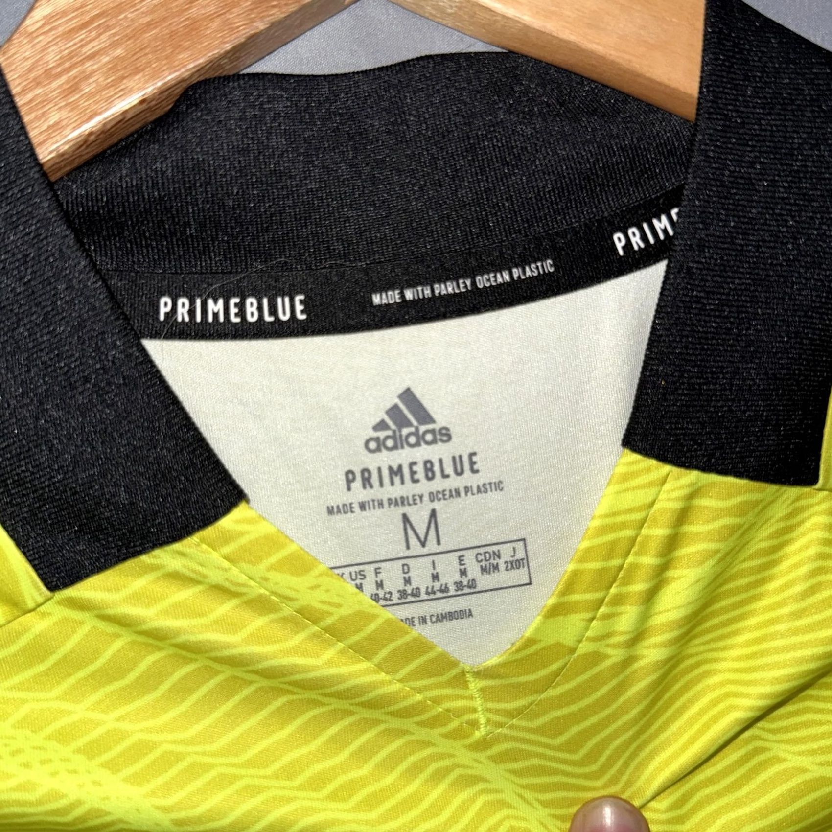 Adidas Adidas Primeblue Jersey Mens M Yellow Long Sleeve Soccer Shirt Size US M / EU 48-50 / 2 - 3 Thumbnail