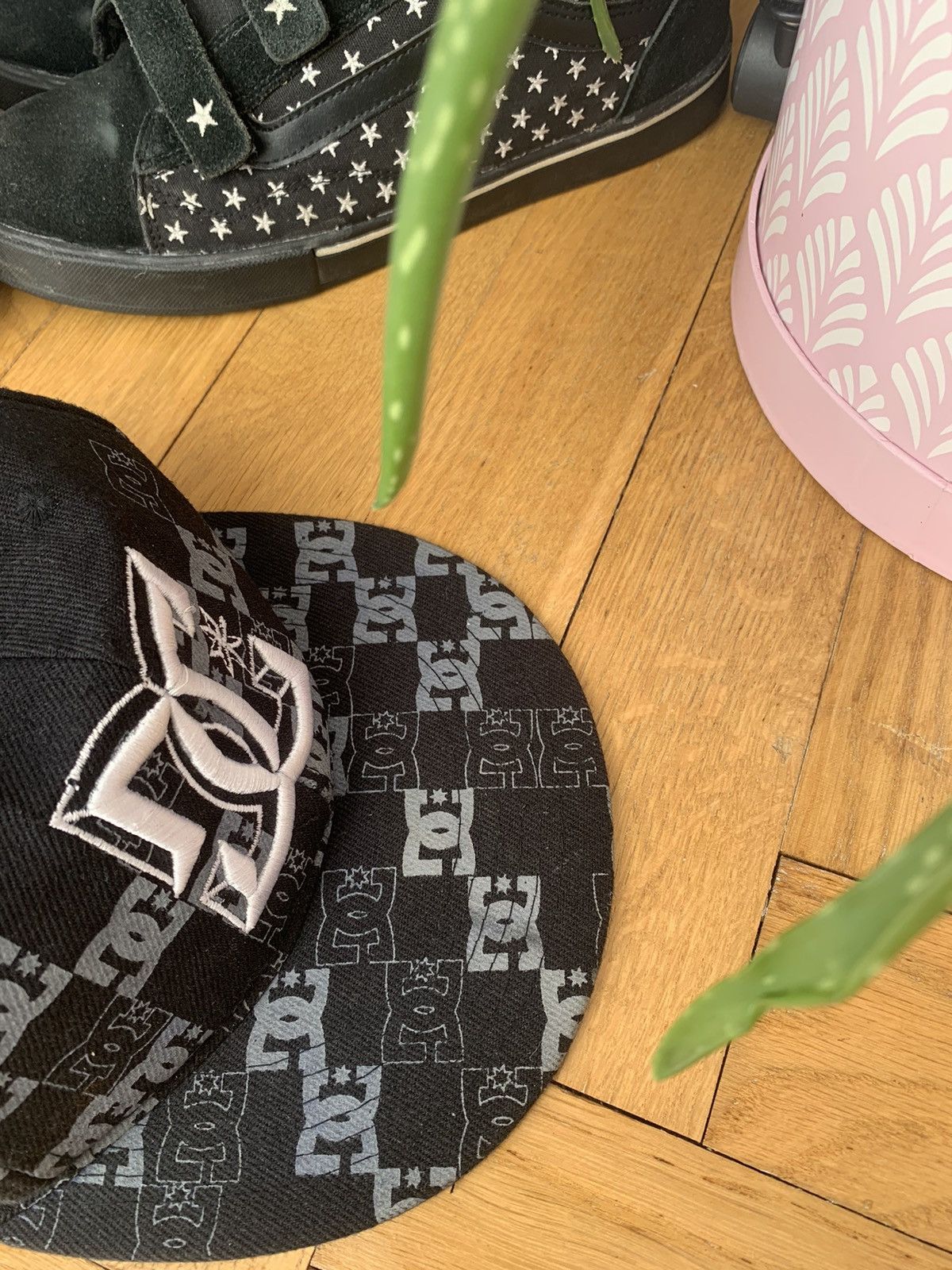 Vintage Dc Shoes fitted cap. Size ONE SIZE - 3 Thumbnail
