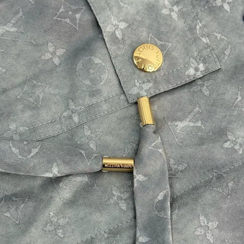 Louis Vuitton Louis Vuitton Washed ash made old gold button full printed Size M / US 6-8 / IT 42-44 - 8 Thumbnail
