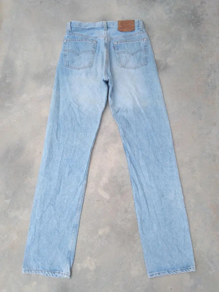 Levi's × Vintage 90s Vintage Levis 501 Made In USA Light Wash Jeans 28x32 Size US 28 / EU 44 - 2 Thumbnail