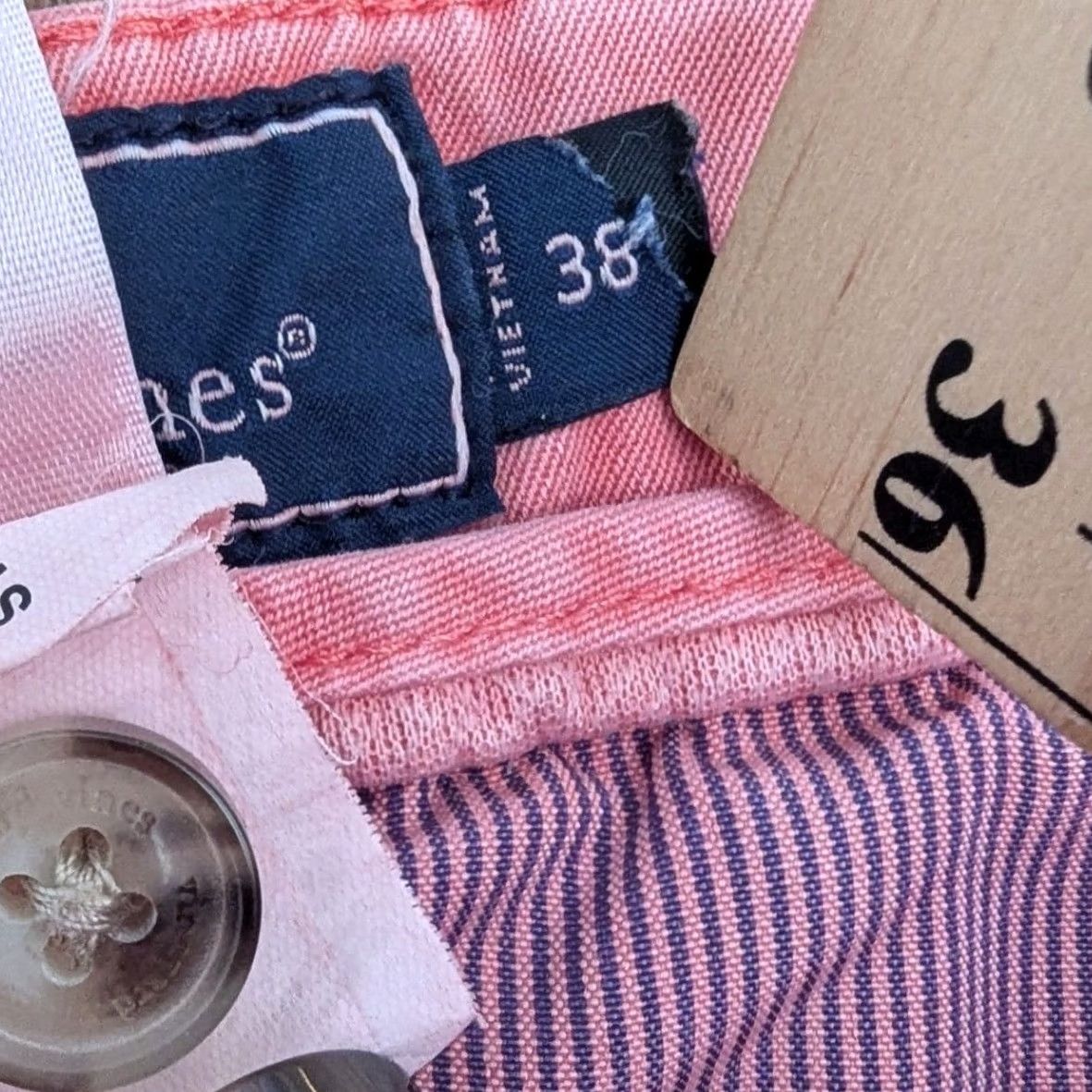 Vineyard Vines VINEYARD VINES Breaker Shorts Pink Salmon Cotton Stretch Chino Mens 38 Regular Mid Rise Knit 9in Inseam Zip Front Button Logo Pockets Solid Vintage No Size US 38 / EU 54 - 8 Thumbnail