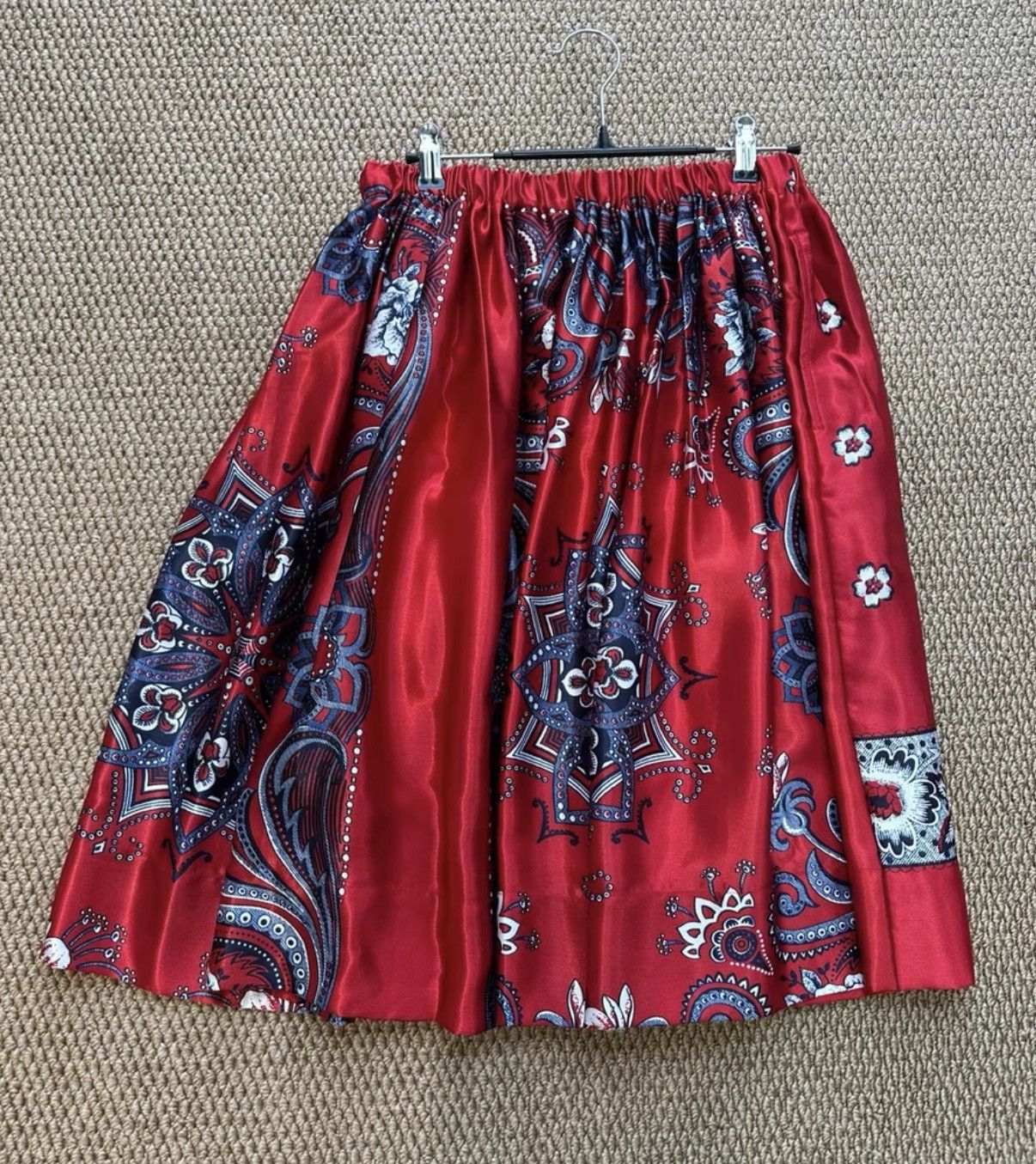 Comme des Garcons COMME des GARÇONS TAO Red Base Paisley Satin Skirt K23 Size 25" / US 0 / IT 36 - 5 Thumbnail