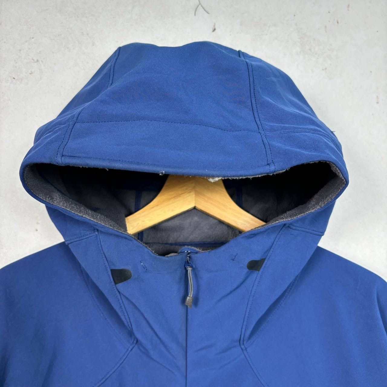 Montbell Montbell Softshell Climbarrier Hooded Jacket in Blue Size US L / EU 52-54 / 3 - 8 Thumbnail