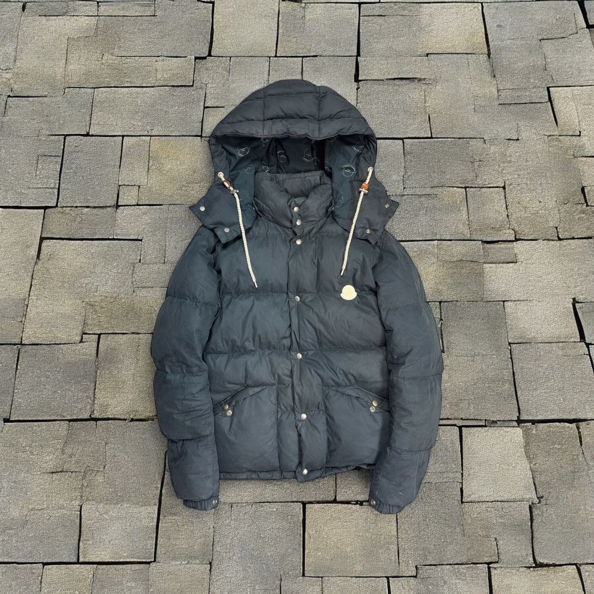 MONCLER V × visvim size2 color black - メルカリ