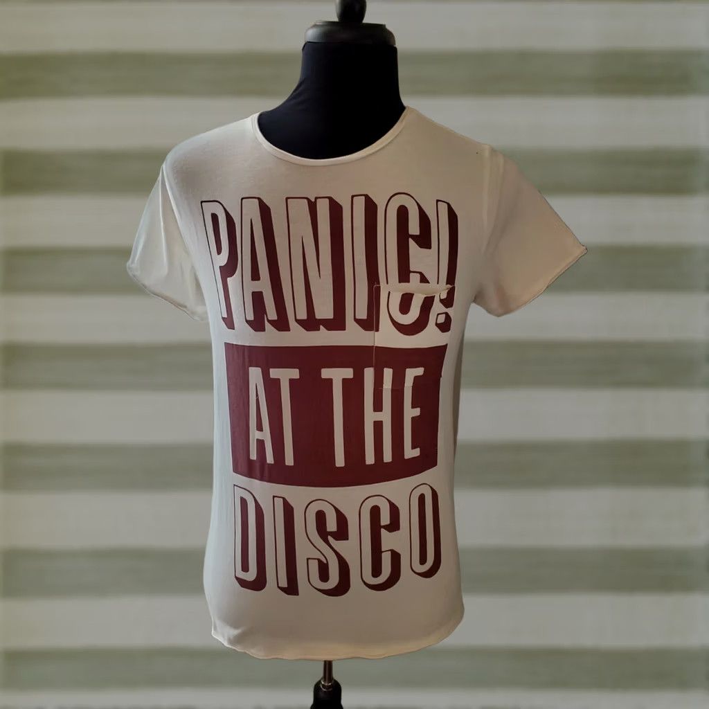Logo 7 Panic At The Disco Music Logo Pocket Shirt Size Small Men Shirt Short Sleeve Crew Neck Logo Pocket White 2020s Size US S / EU 44-46 / 1 - 1 Thumbnail