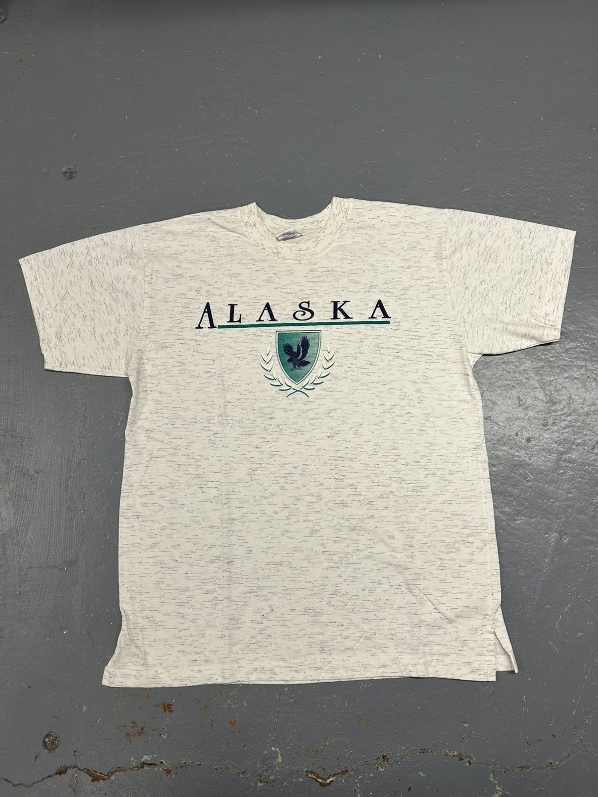 Japanese Brand × Vintage Crazy Vintage 90s Essential Alaska Location Graphic T-Shirt Size US L / EU 52-54 / 3 - 1 Thumbnail
