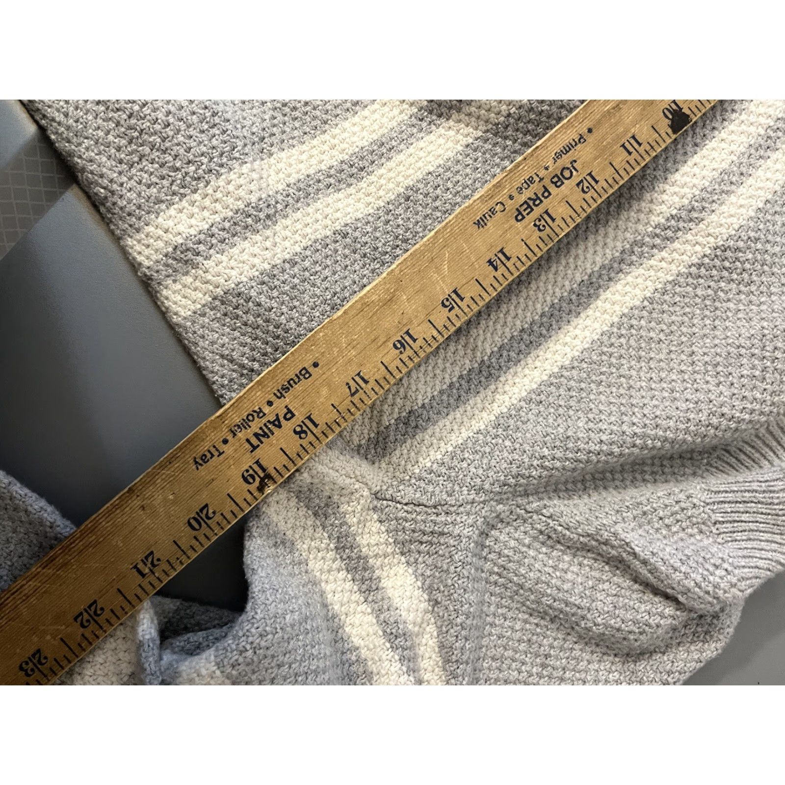 Banana Republic Banana Republic Sweater Grey and White Striped Cotton Large Womens Size L / US 10 / IT 46 - 5 Thumbnail