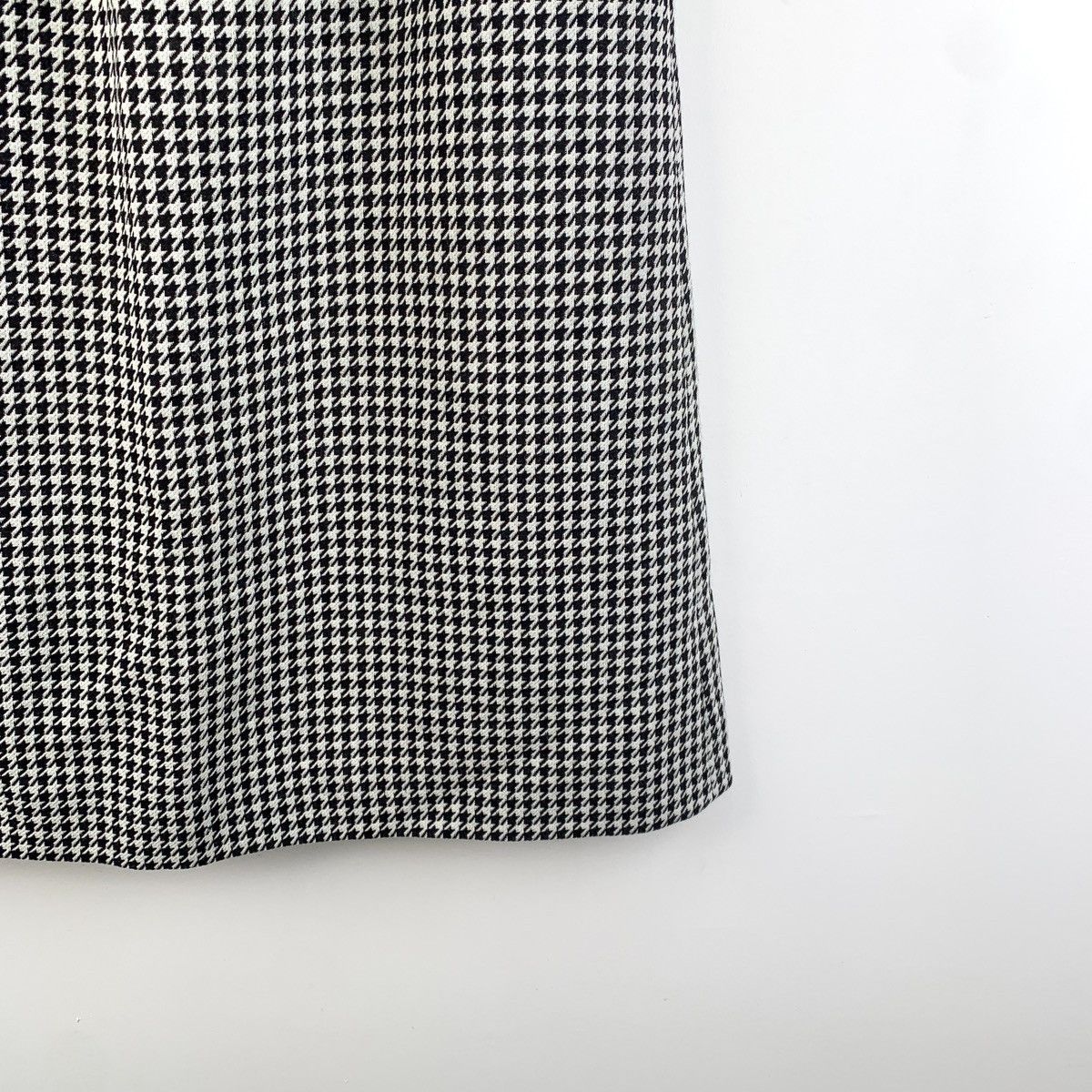 Dior Dior Colorblocked Chippendale Wool Casual Knit Halter Skirt Size 27" / US 4 / IT 40 - 4 Thumbnail
