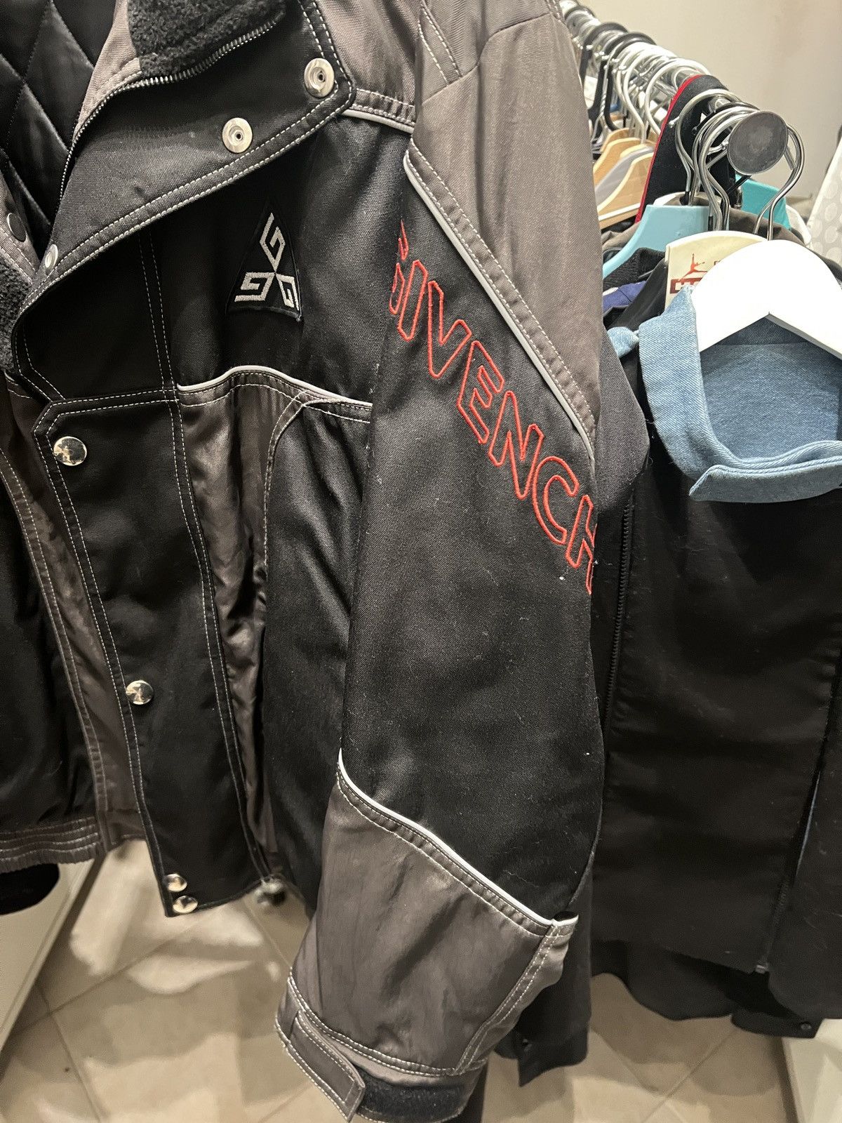 Givenchy Givenchy x Rare Spirit SS2020 multi logo motorcycle jacket Size US M / EU 48-50 / 2 - 3 Thumbnail