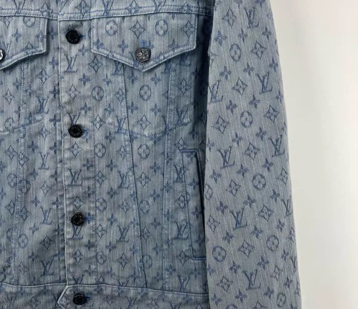 Louis Vuitton Louis Vuitton LV blue floral denim jacket 2412-Nextarrow Size US M / EU 48-50 / 2 - 5 Thumbnail