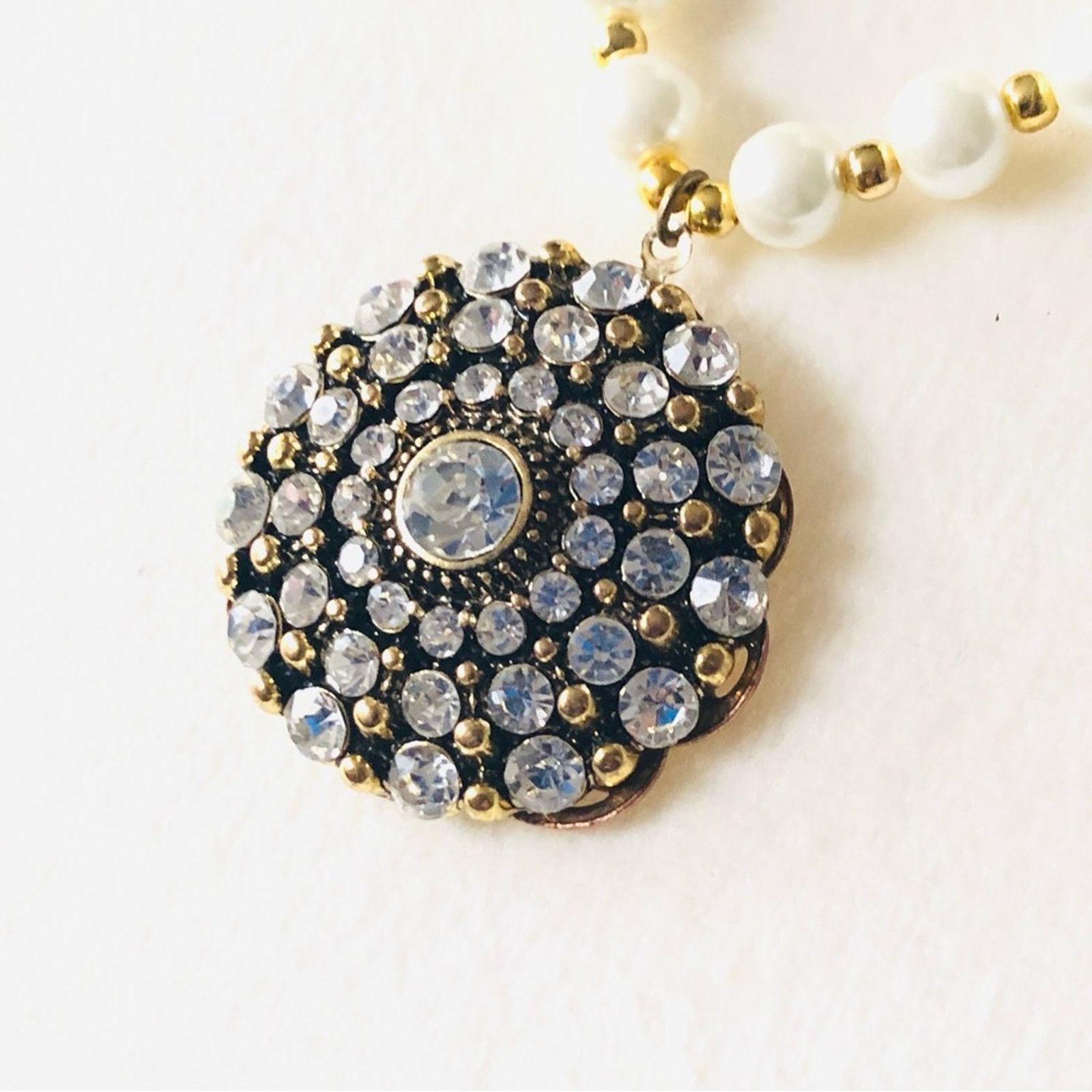 Handmade Handcrafted cream Pearl genuine emerald necklace Size ONE SIZE - 5 Thumbnail