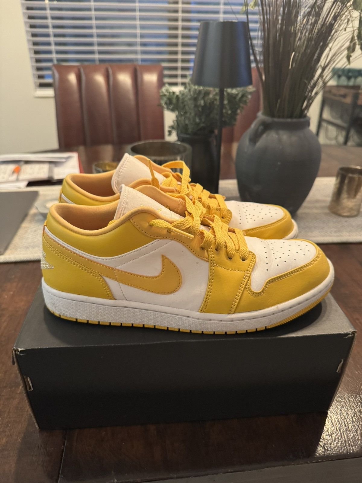 Nike Air Jordan 1 Low Size US 10.5 / EU 43-44 - 2 Thumbnail