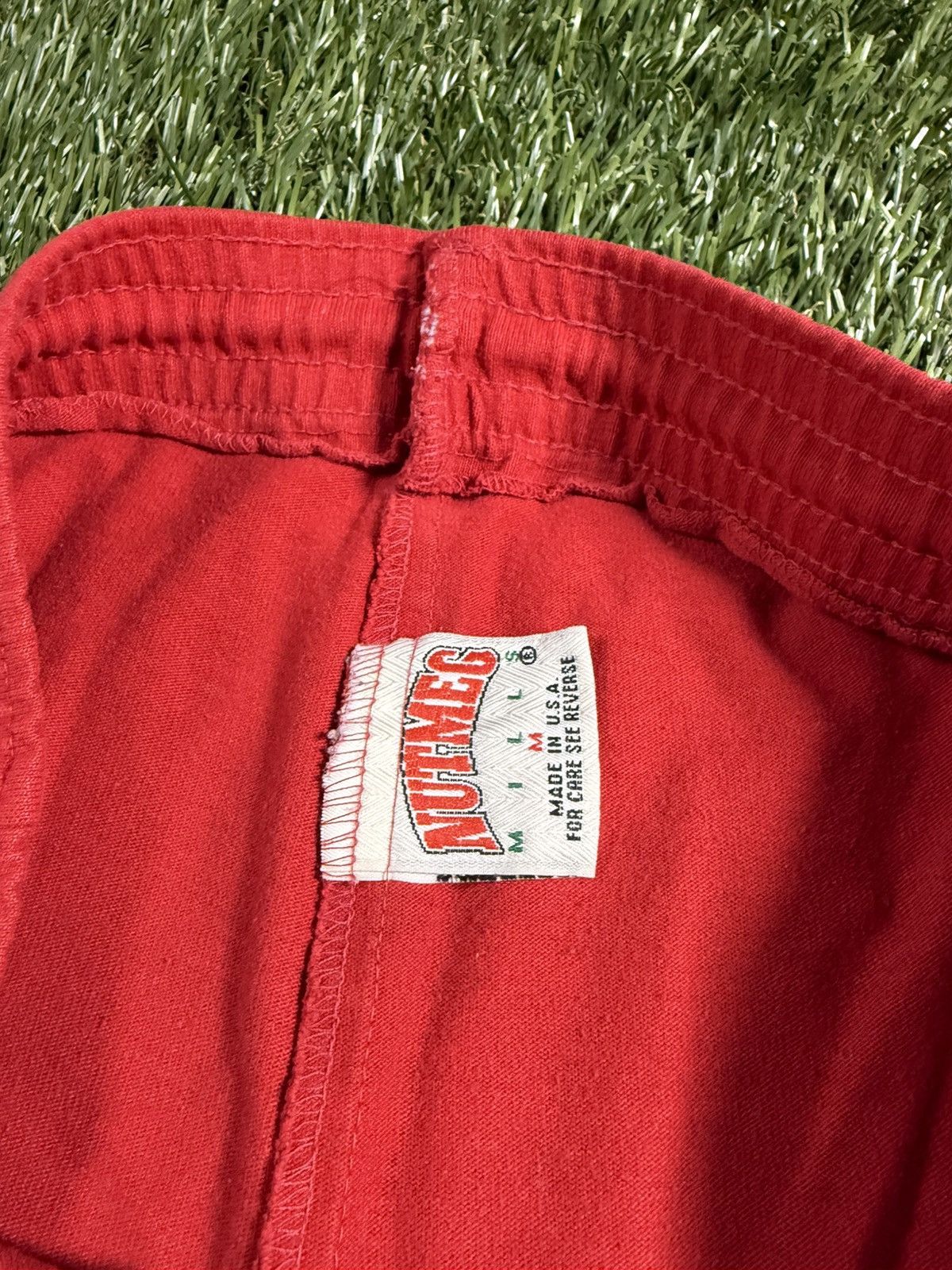 NBA Vintage 90s Nutmeg Chicago Bulls Graphic Logo Cotton Shorts Size US 34 / EU 50 - 3 Thumbnail