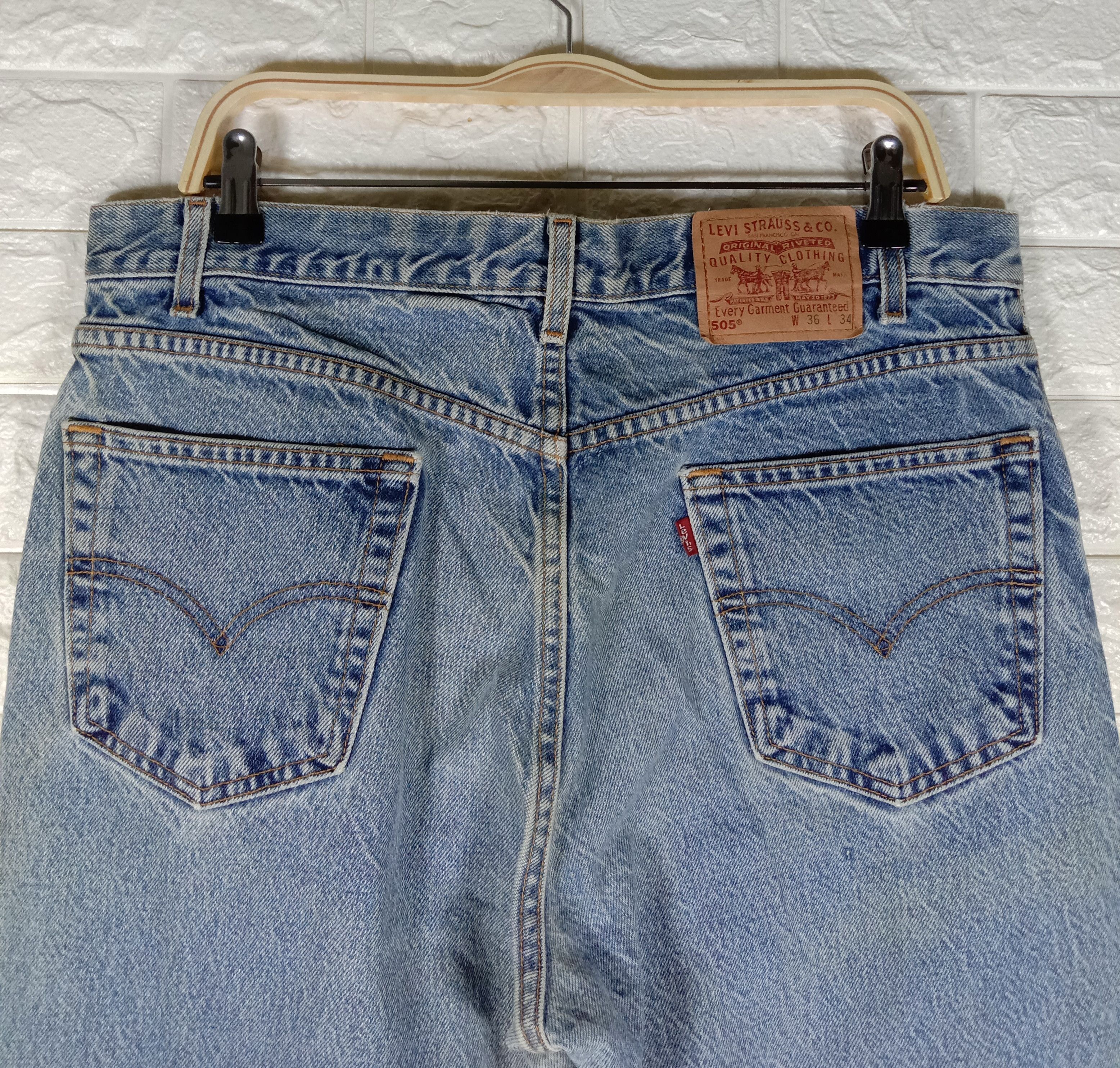 Levi's Vintage Levi’s 505 Jeans Blue Wash Regular Fit Denim Size US 36 / EU 52 - 6 Thumbnail