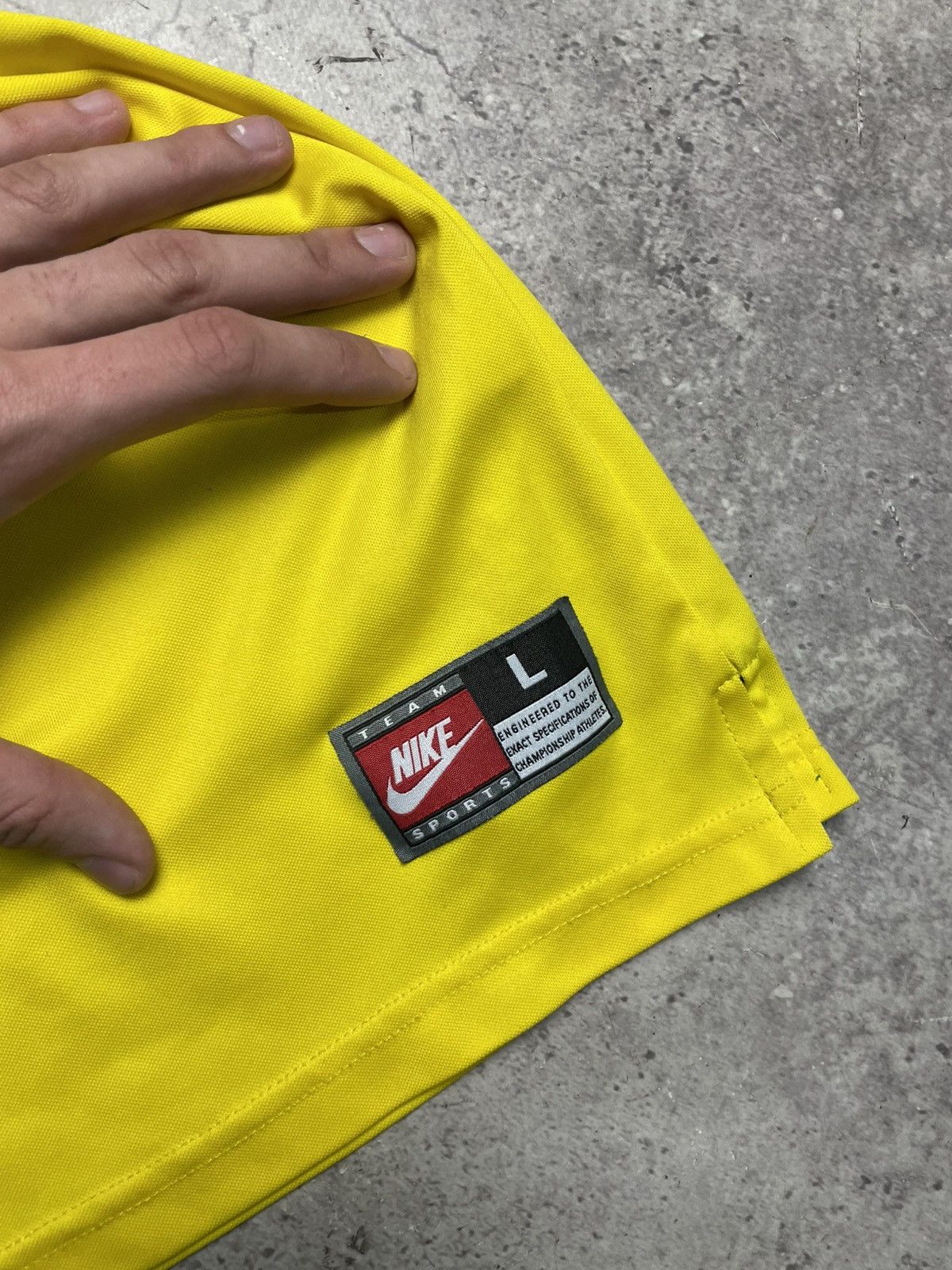 Nike Ronaldo Brazil 1998 WORLD CUP Home Nike Soccer Jersey L Size US L / EU 52-54 / 3 - 6 Thumbnail