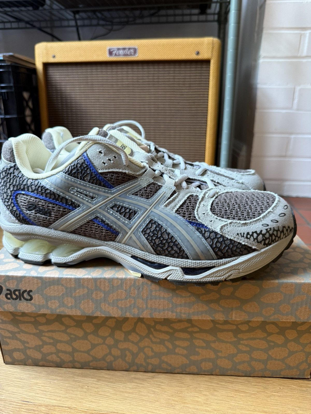 Asics Asics x 18 East Gel Nimbus 10.1 Size US 10.5 / EU 43-44 - 2 Thumbnail
