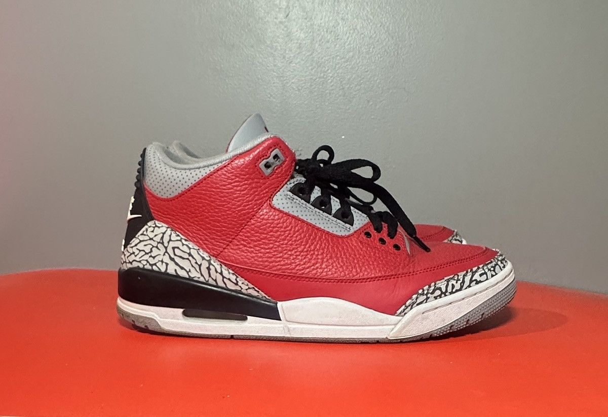 Jordan Brand Size 10.5 - Jordan 3 Retro SE Unite Fire Red Cement Size US 10.5 / EU 43-44 - 1 Thumbnail