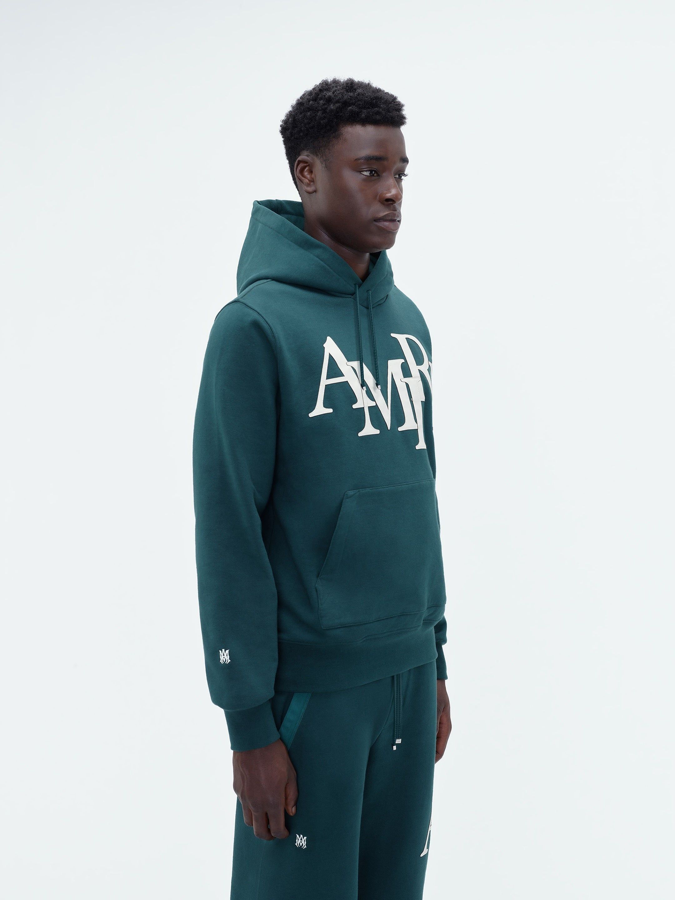 Amiri oc11z0225 Staggered Logo Hoodie in Green Size US S / EU 44-46 / 1 - 4 Thumbnail