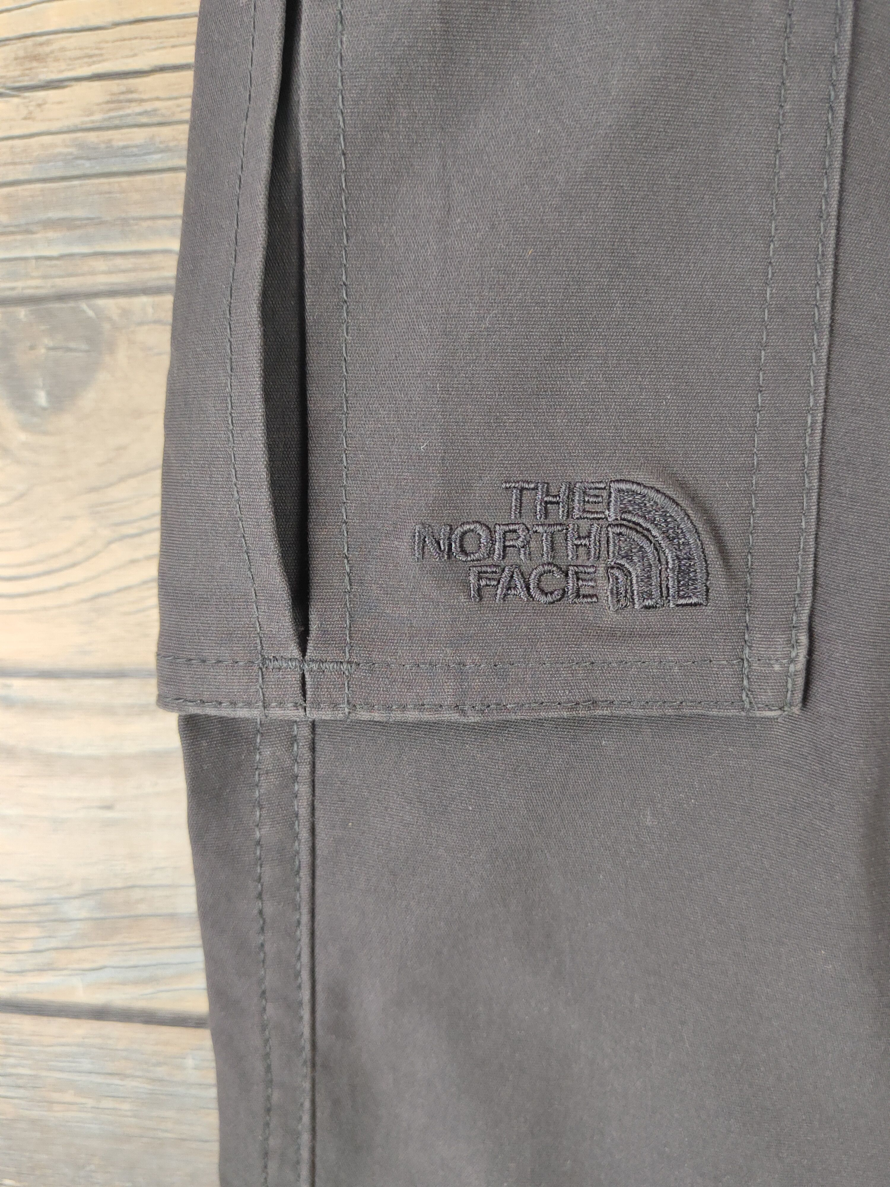 The North Face DL The North Face Gray Multipocket Cargo Pants #1505 Size US 28 / EU 44 - 3 Thumbnail