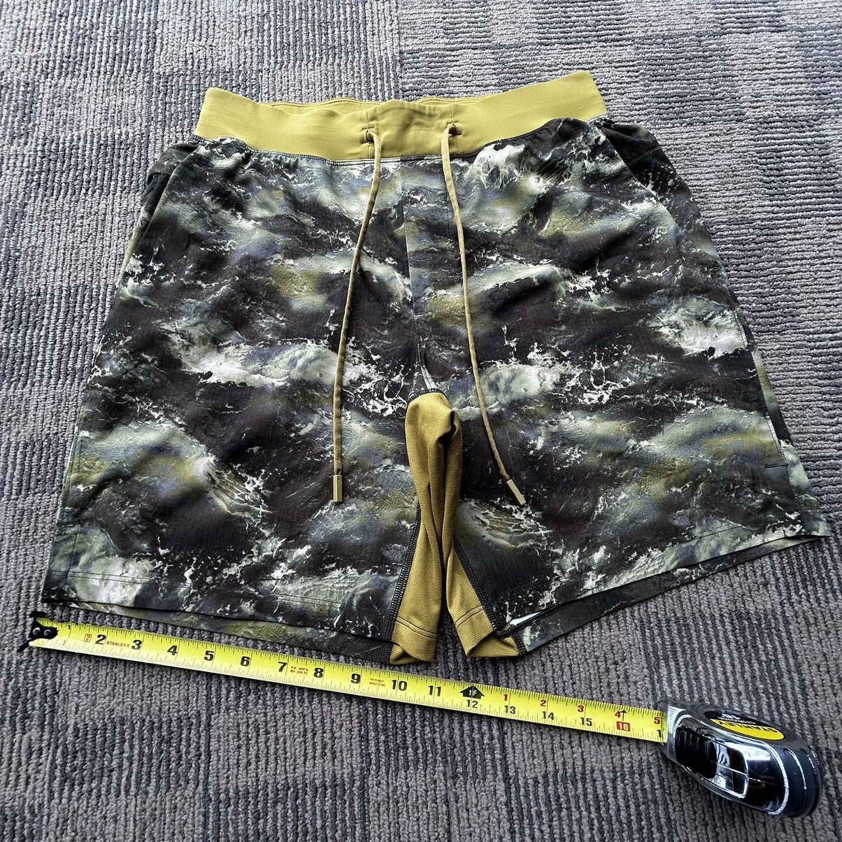 Lululemon Lululemon T.H.E. Linerless 9" Training Shorts Size US 34 / EU 50 - 5 Thumbnail