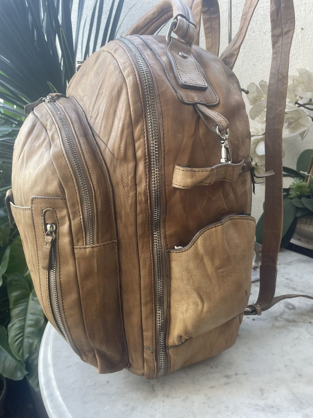 Leather Authentic Italian designer Leather Backpack Size ONE SIZE - 5 Thumbnail