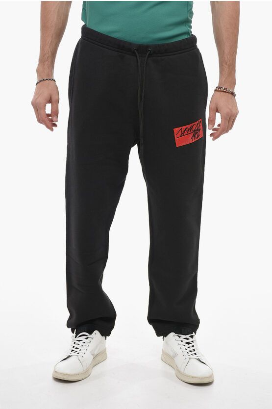 image of Moncler 1952 Fleece Cotton Joggers With Logo Patch in Black, Men's (Size 30)