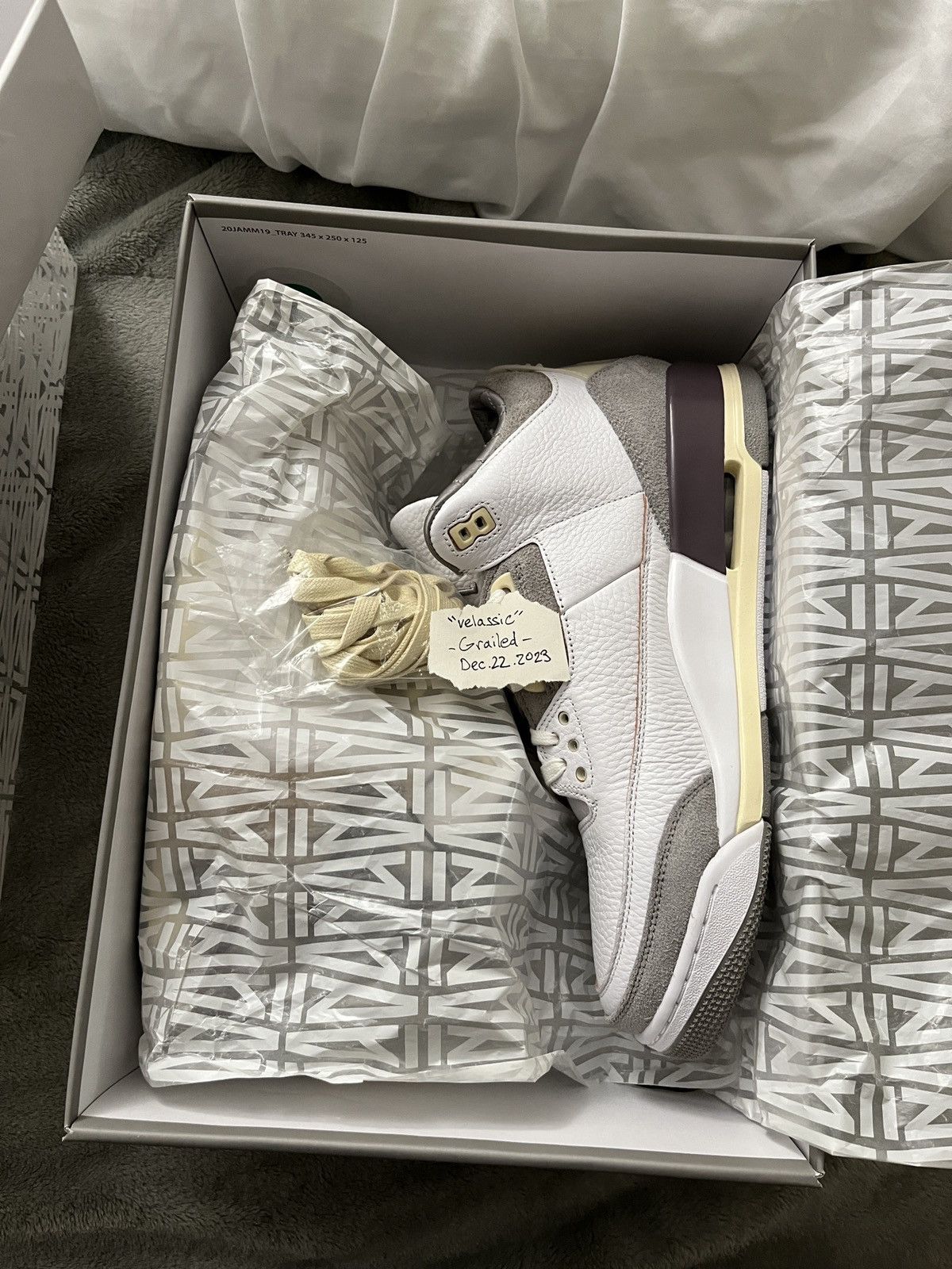 A Ma Maniere × Jordan Brand A Ma Maniére Jordan 3 Size US 10.5 / EU 43-44 - 5 Thumbnail