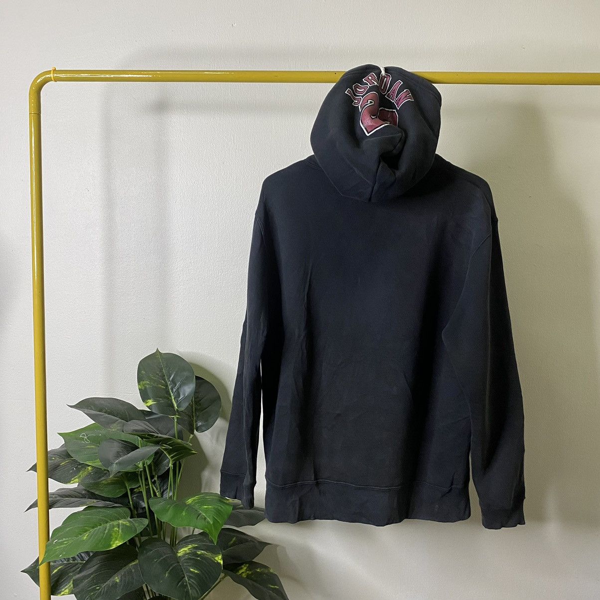 Jordan Brand × NBA × Vintage Vintage Michael Jordan Flying Man NBA Pullover Hoodie Size US M / EU 48-50 / 2 - 7 Thumbnail