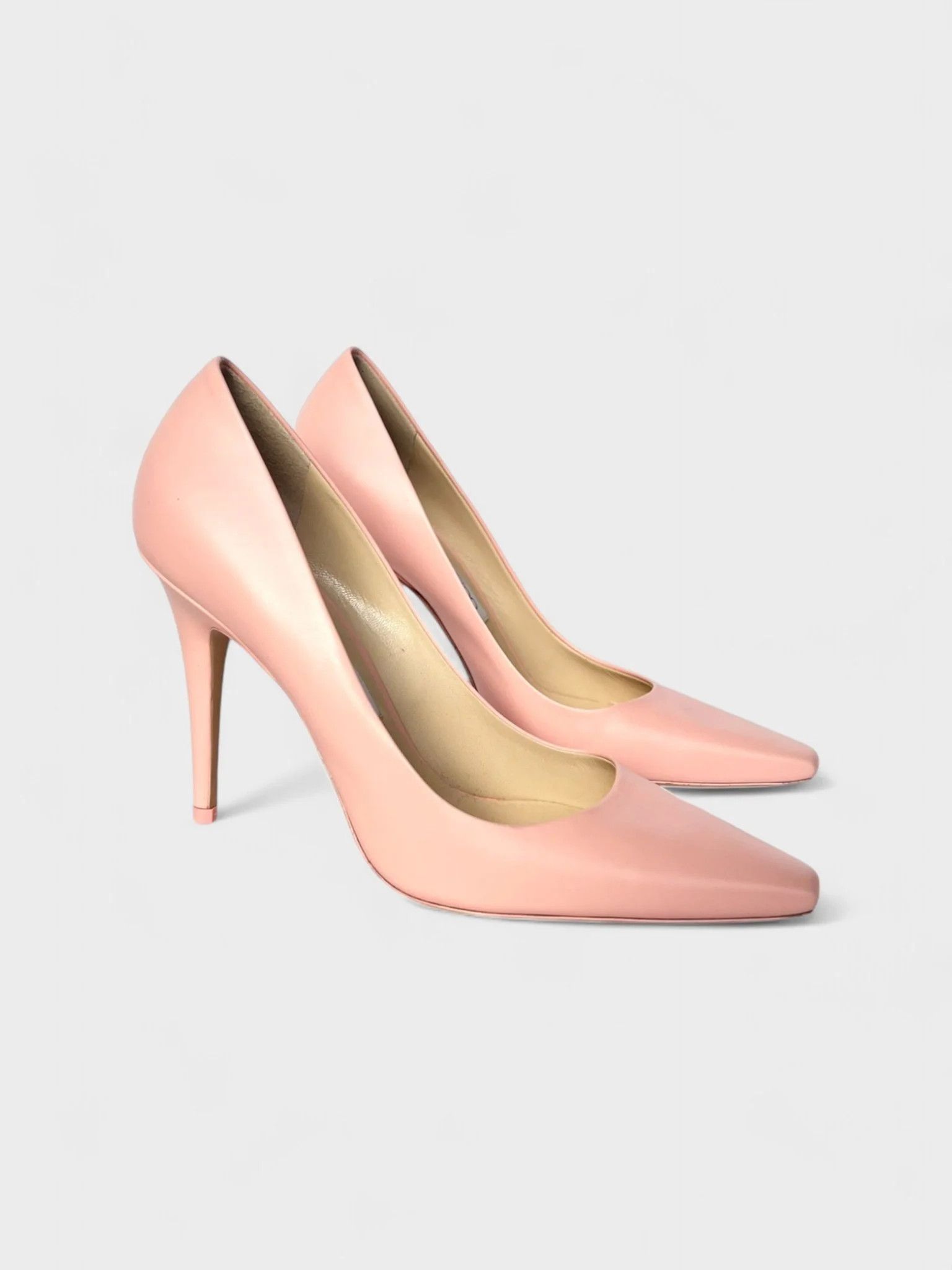 o1mle0425 Frances Pumps in Pink