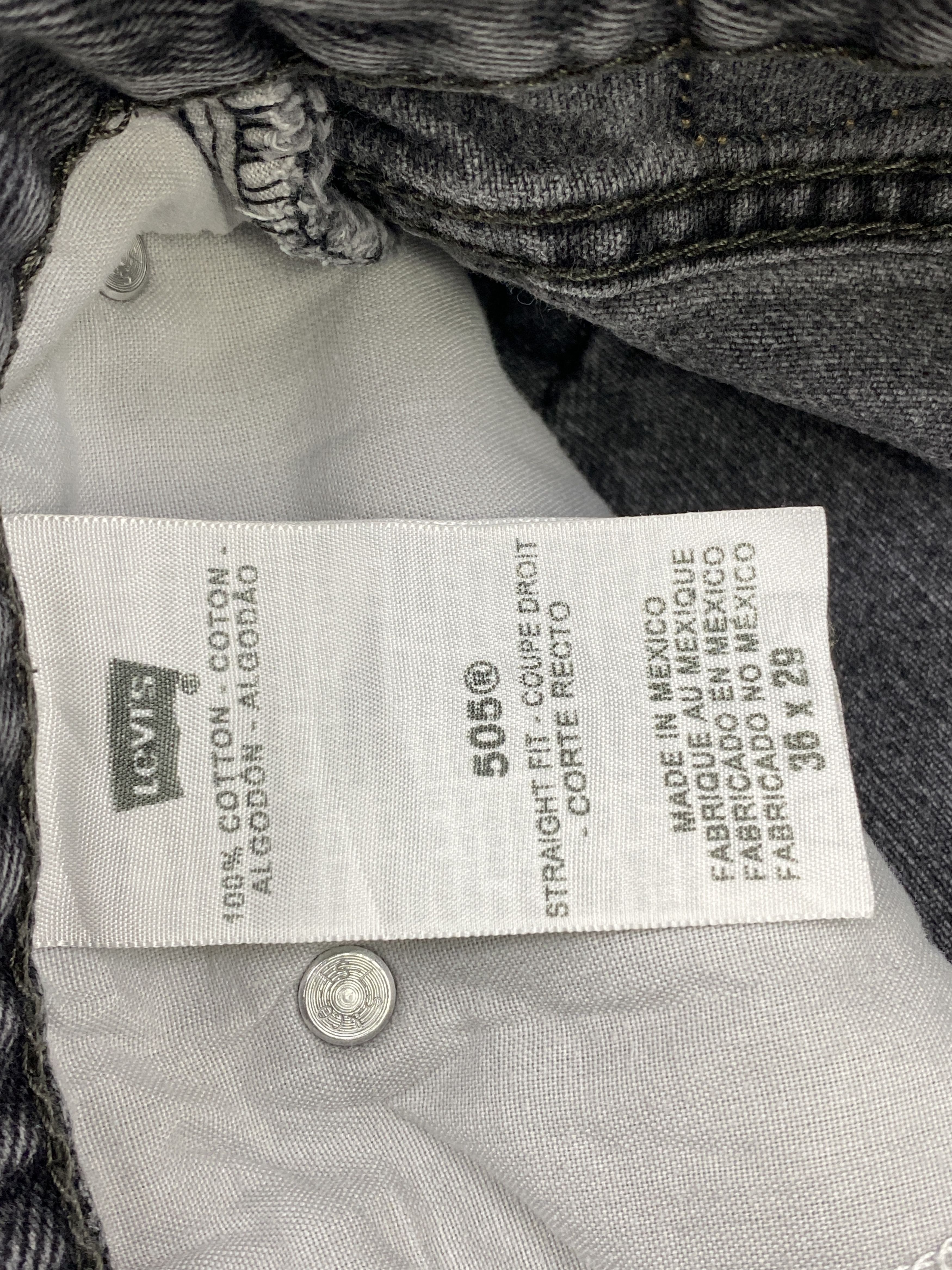 Levi's × Vintage Vintage Levi's 505 Faded Black Denim Jeans Size US 34 / EU 50 - 11 Thumbnail